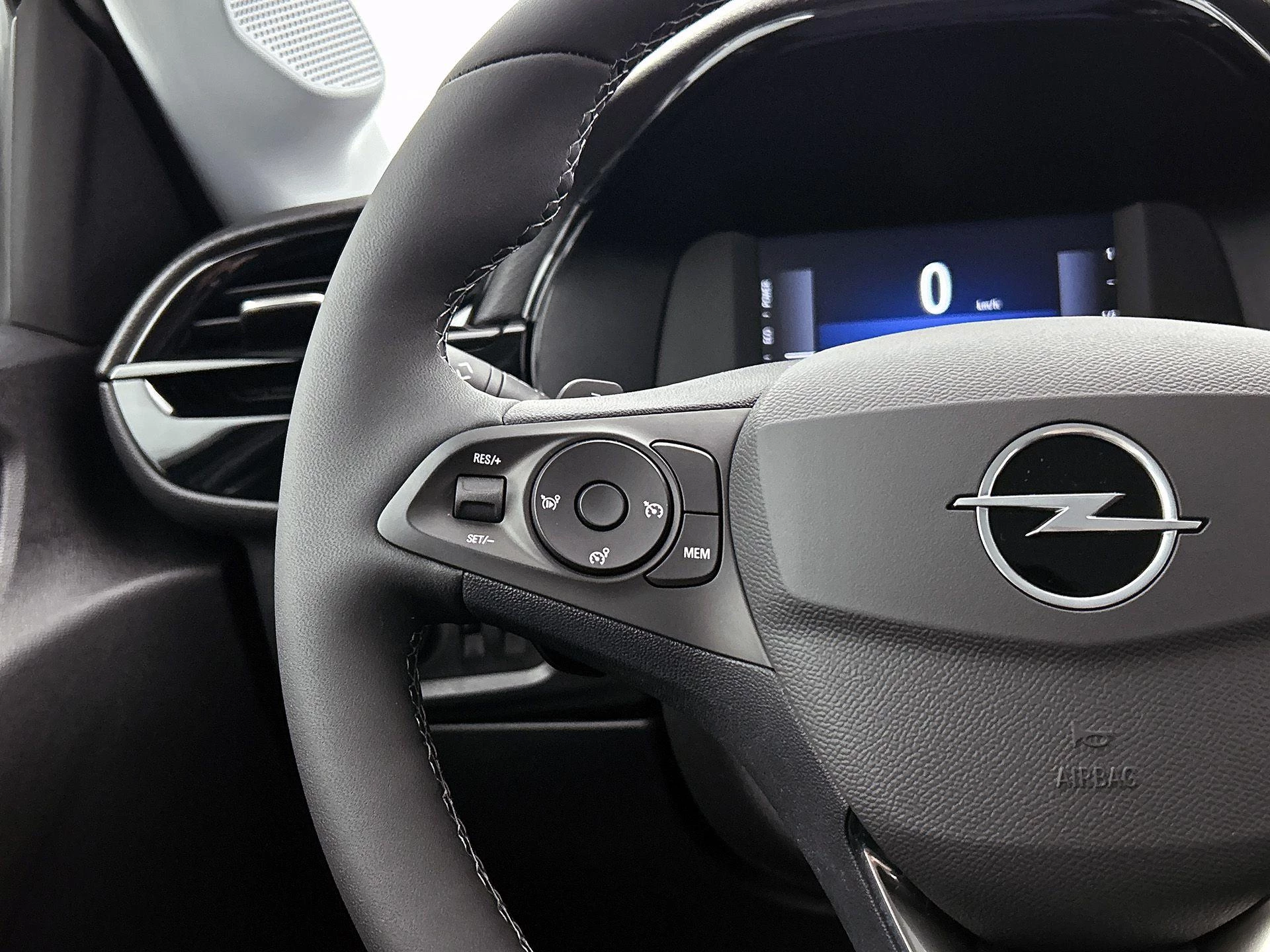 Opel-Corsa-image-5