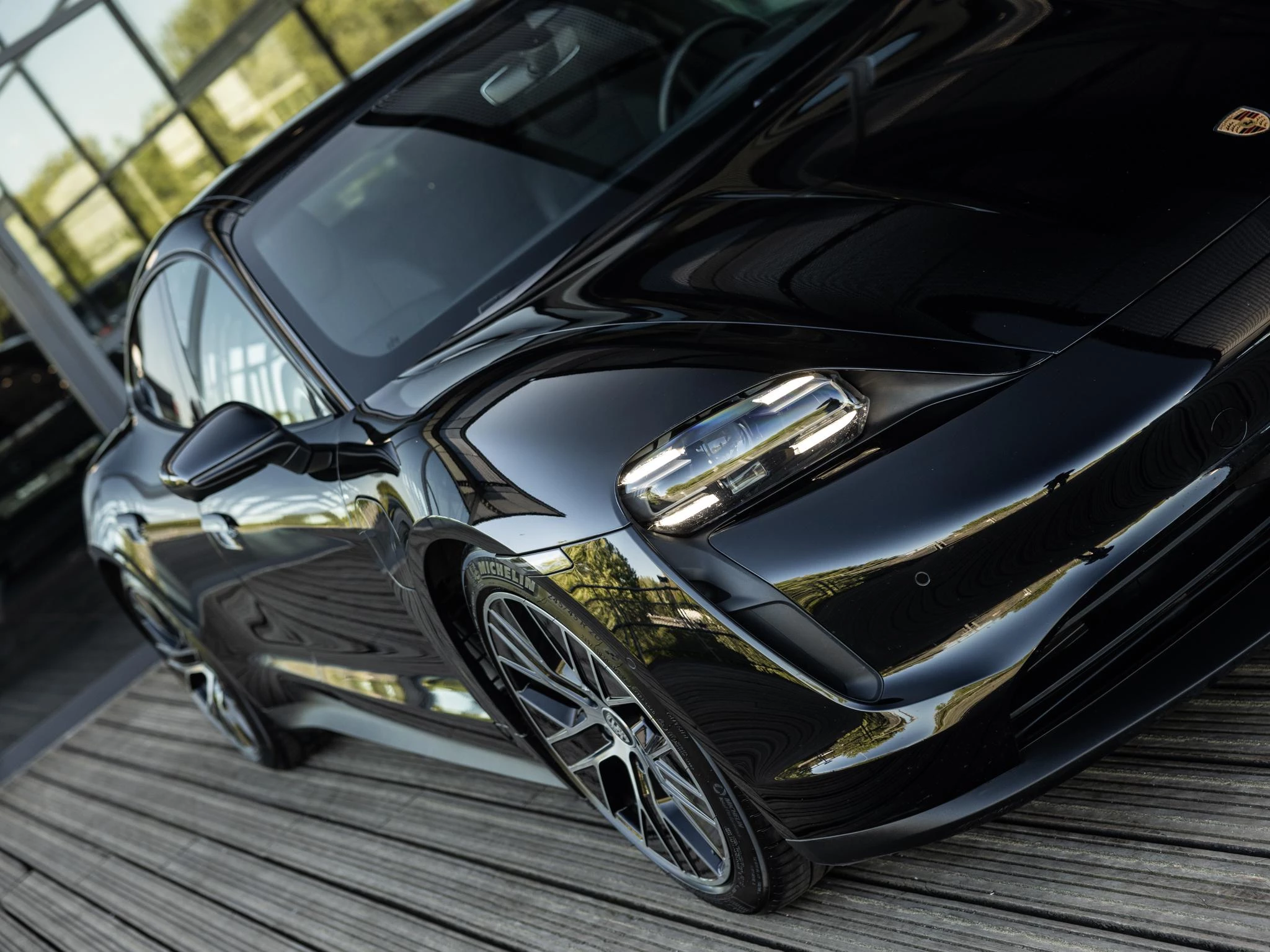 Porsche Taycan Performance 84 kWh