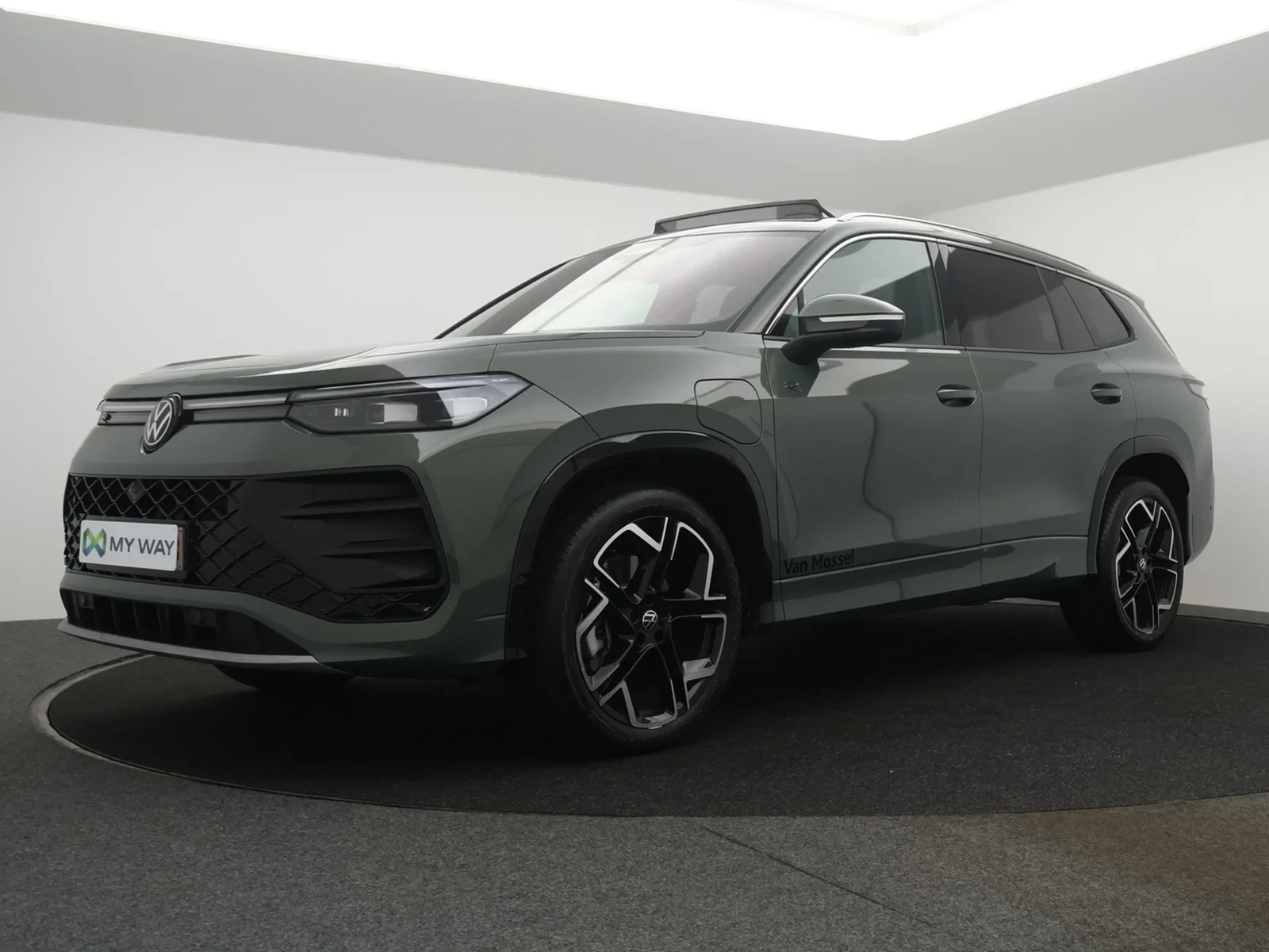Volkswagen-Tayron-image-0