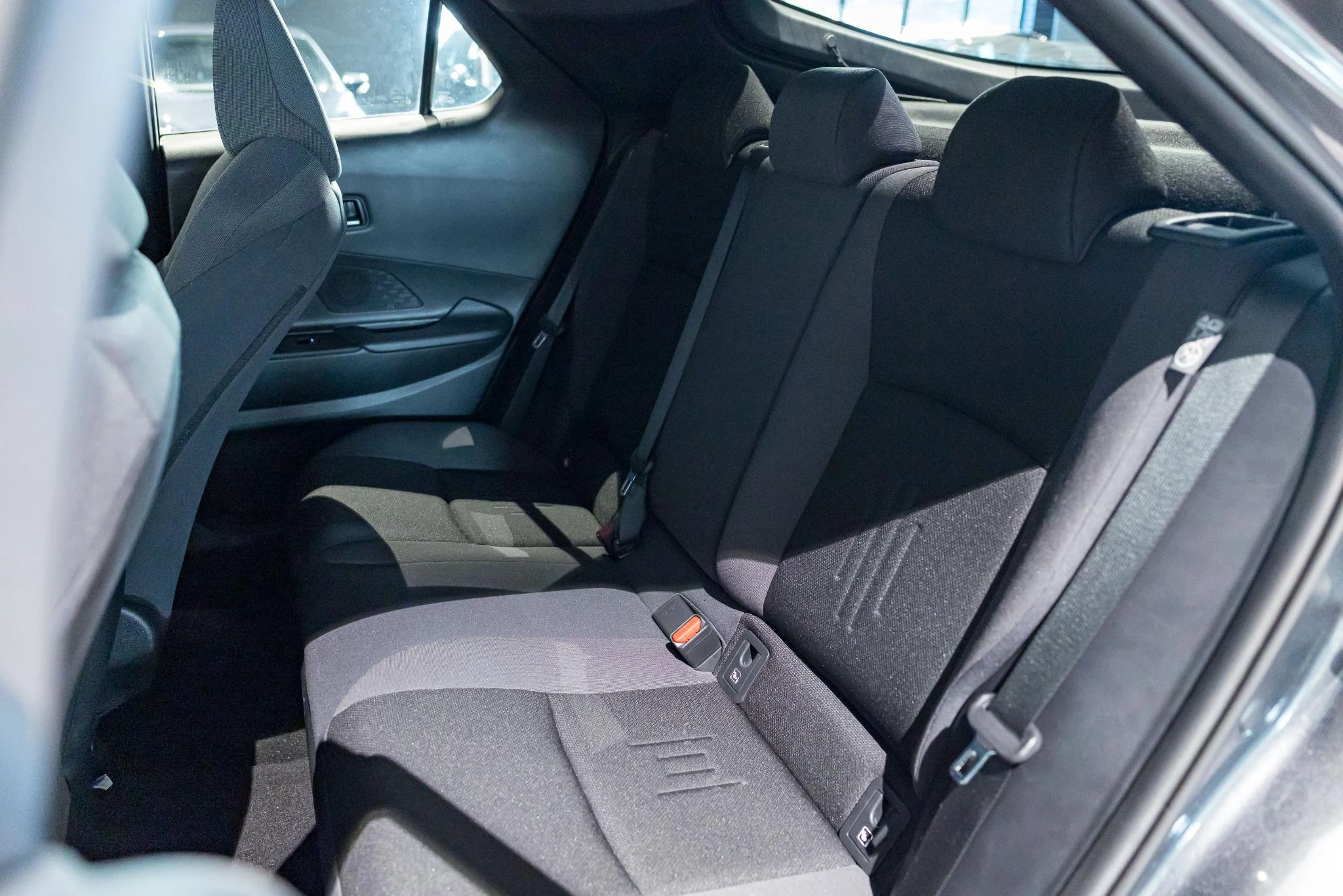 Toyota-C-HR-image-15