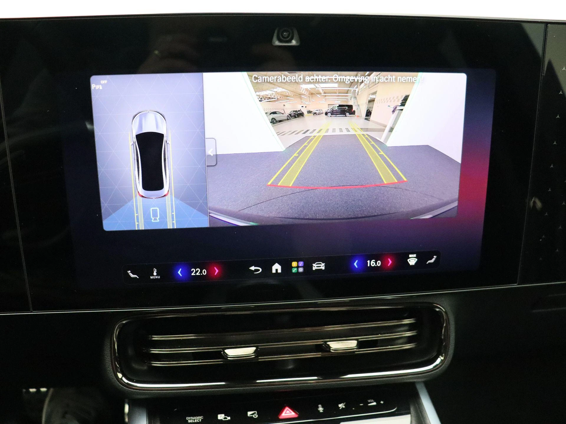 Mercedes-Benz-CLA-image-17