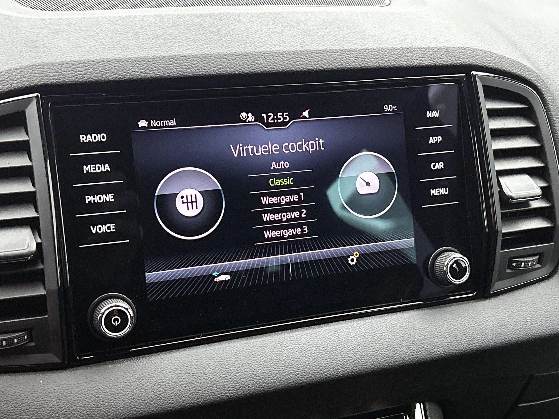 Škoda-Karoq-image-12