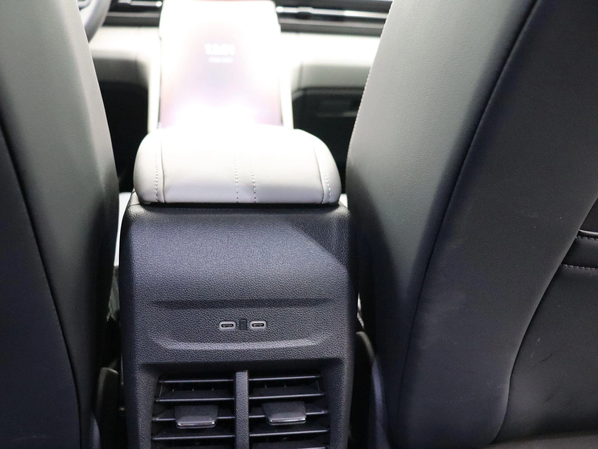 Ford-Explorer-image-20