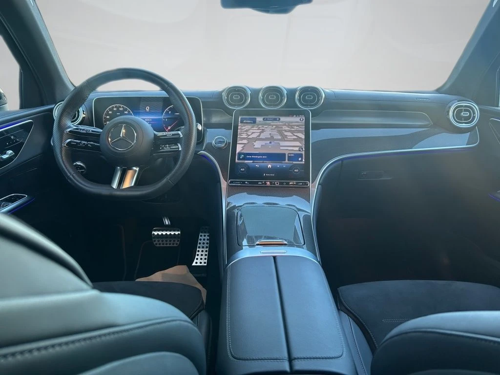 Mercedes-Benz-GLC 300 d-image-11