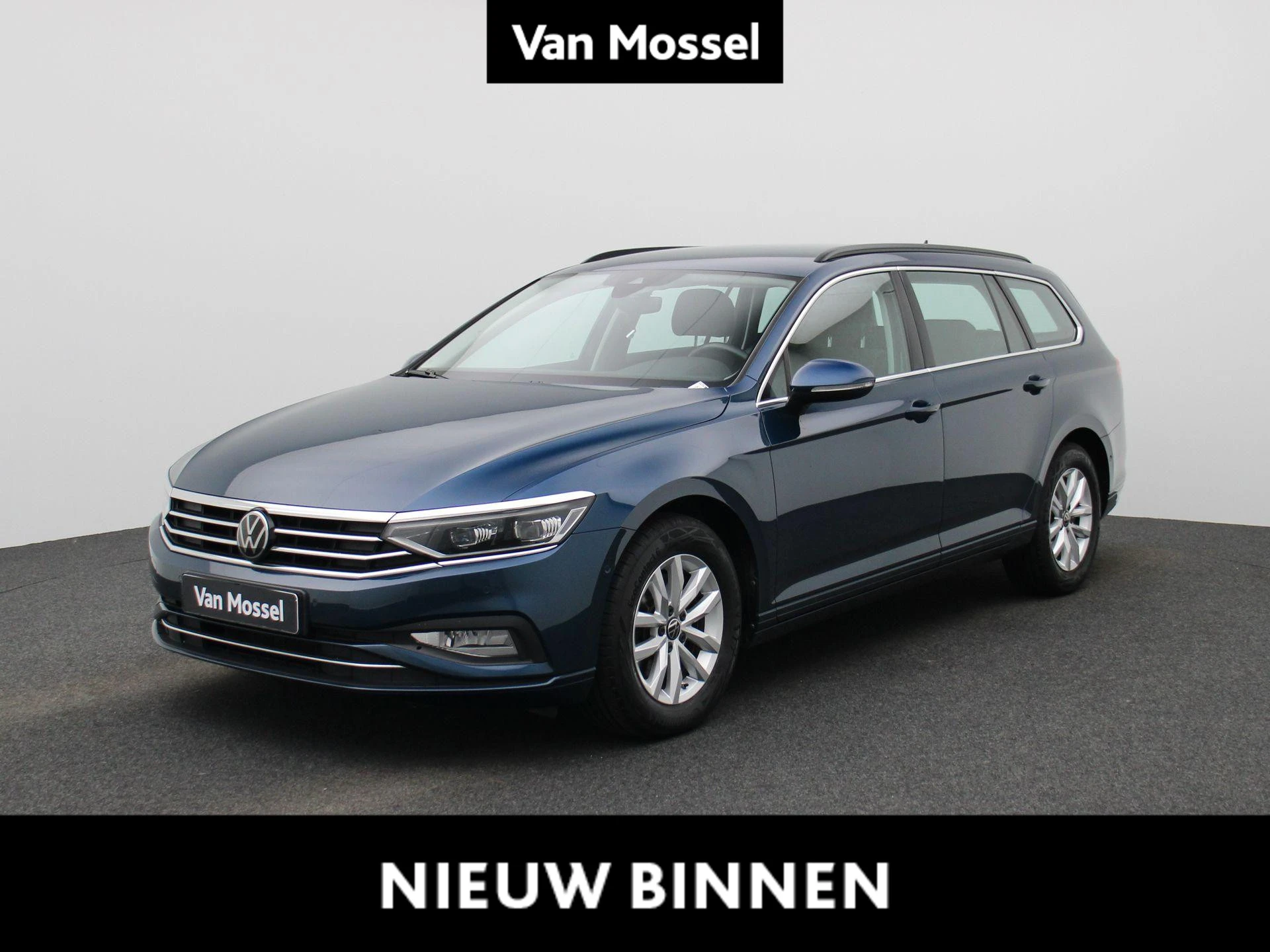 Volkswagen-Passat-image-0