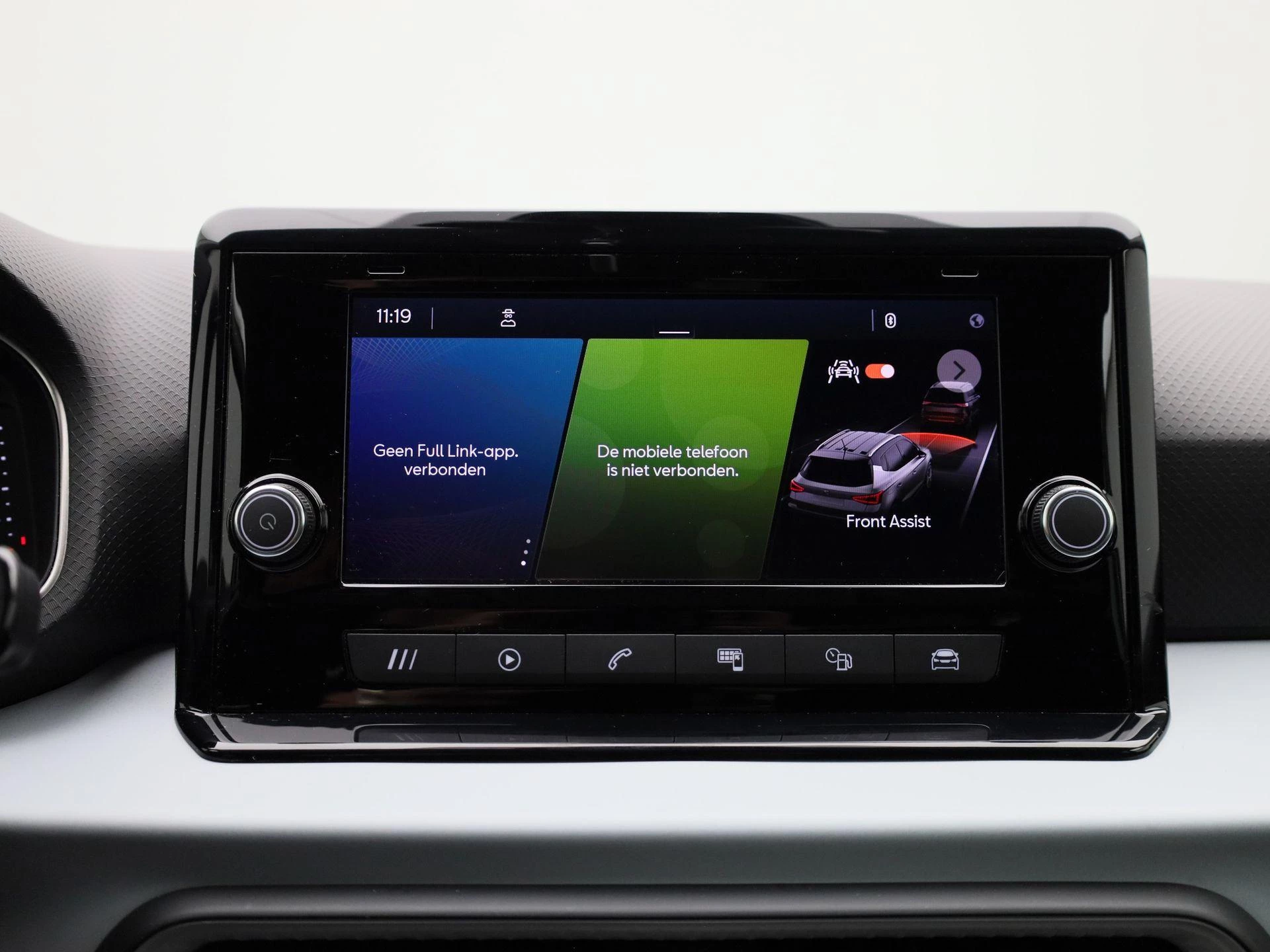 SEAT-Arona-image-15