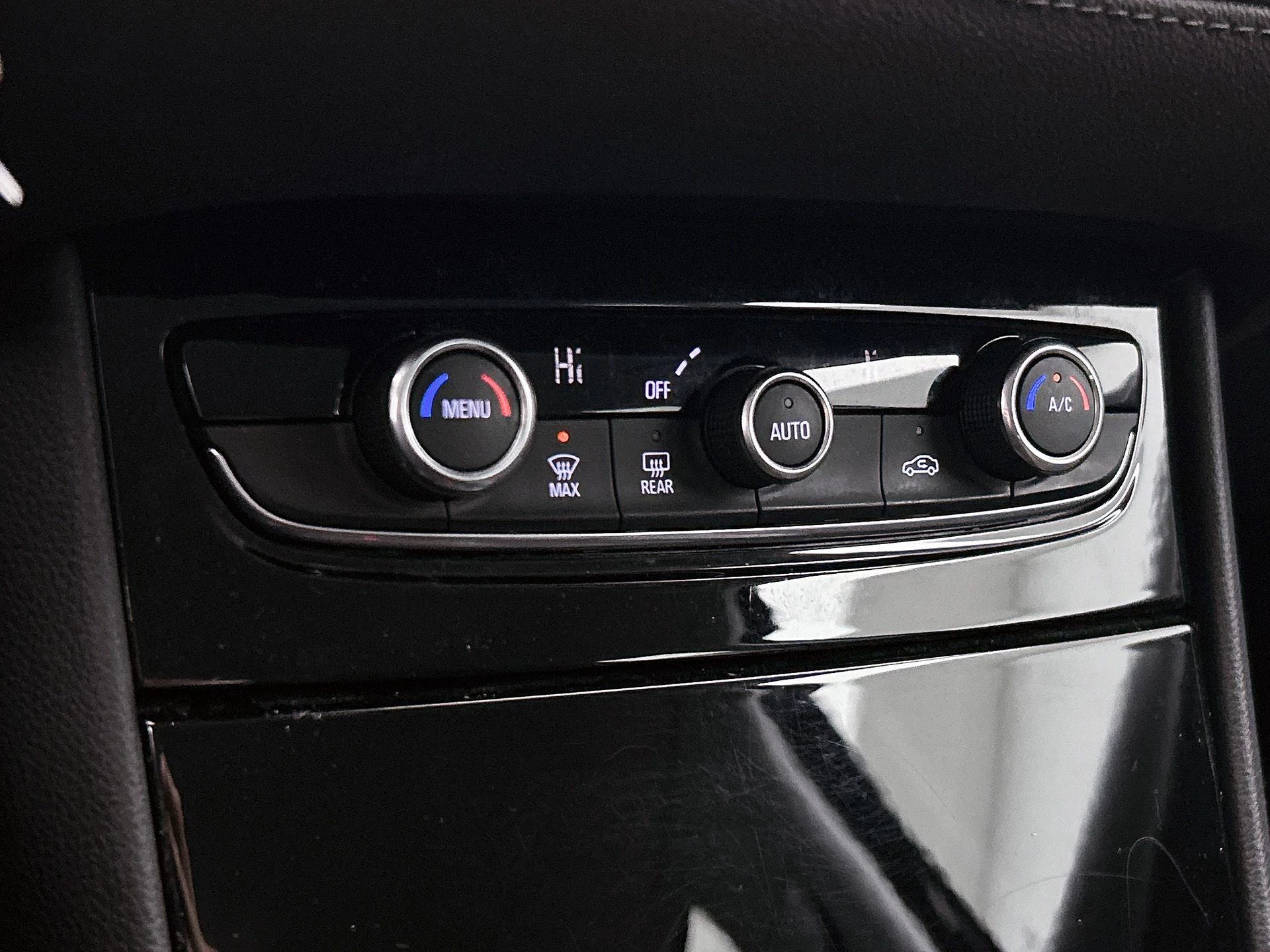 Opel-Grandland X-image-22