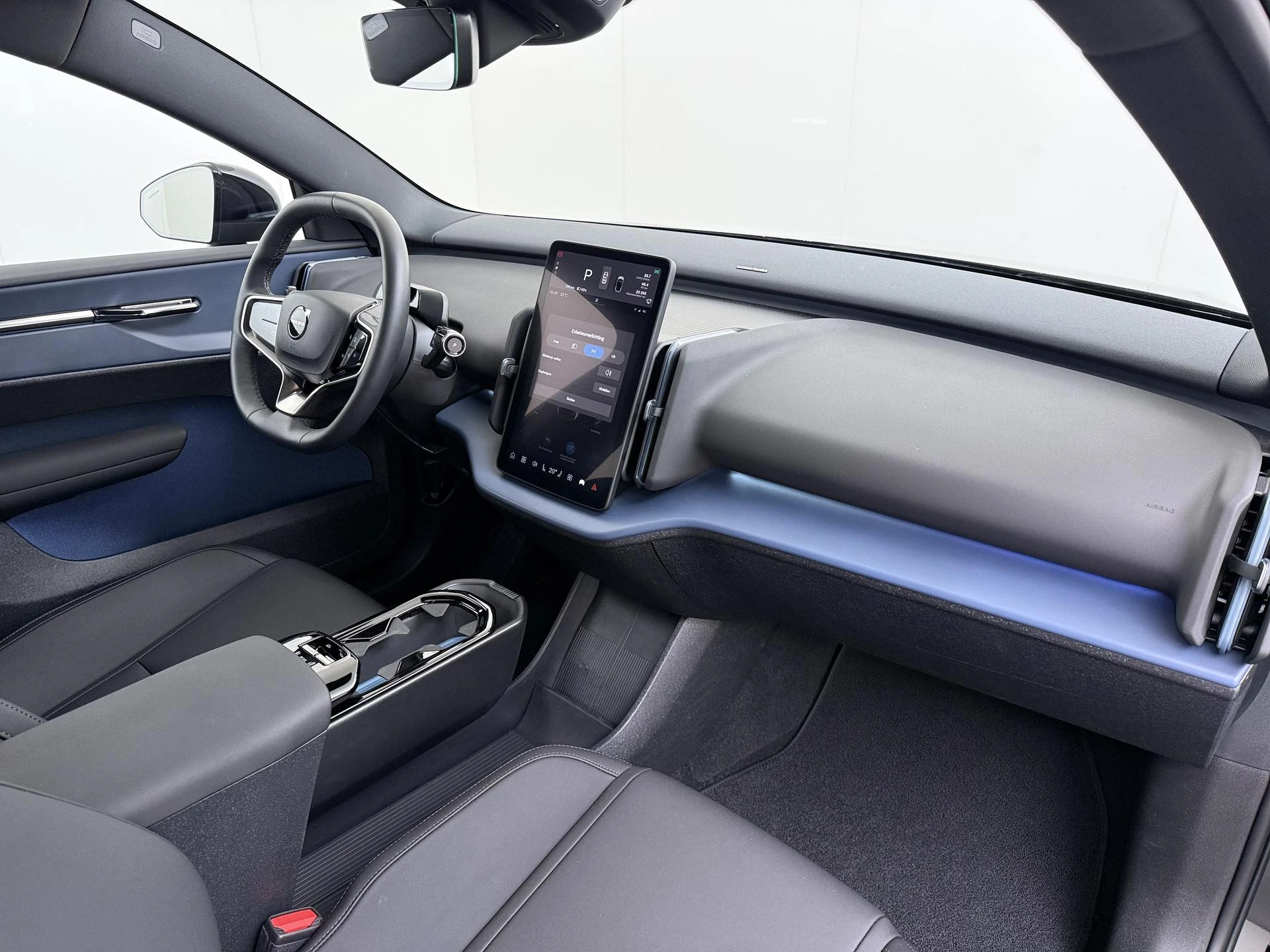 Volvo-EX30-image-33