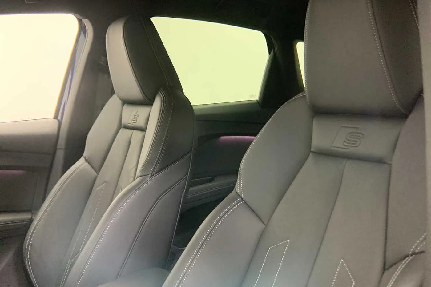 Audi-Q4 Sportback e-tron-image-8