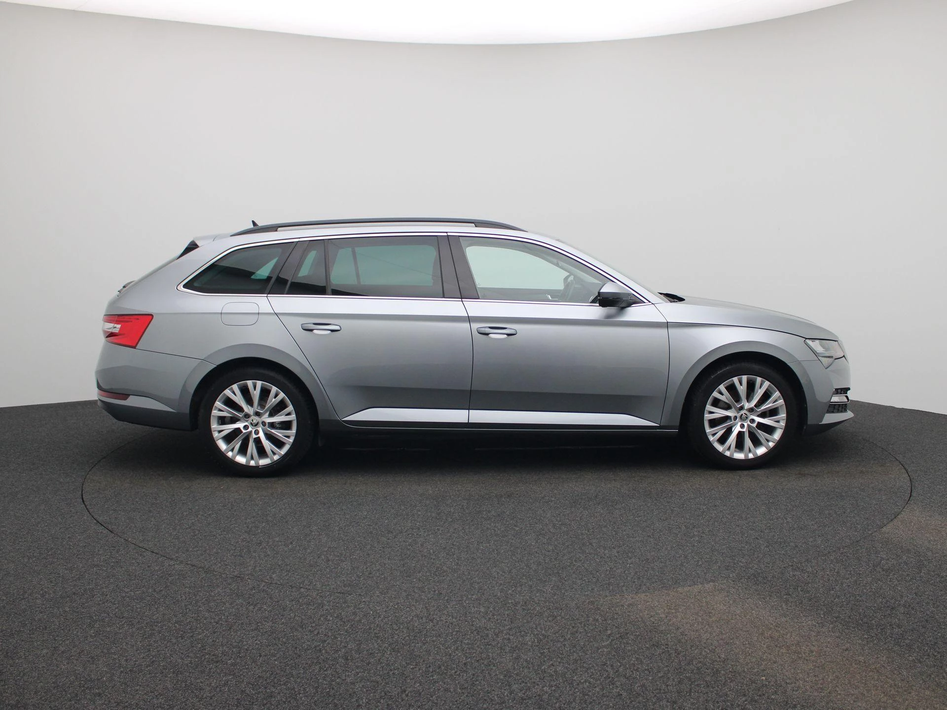 Škoda-Superb-image-5