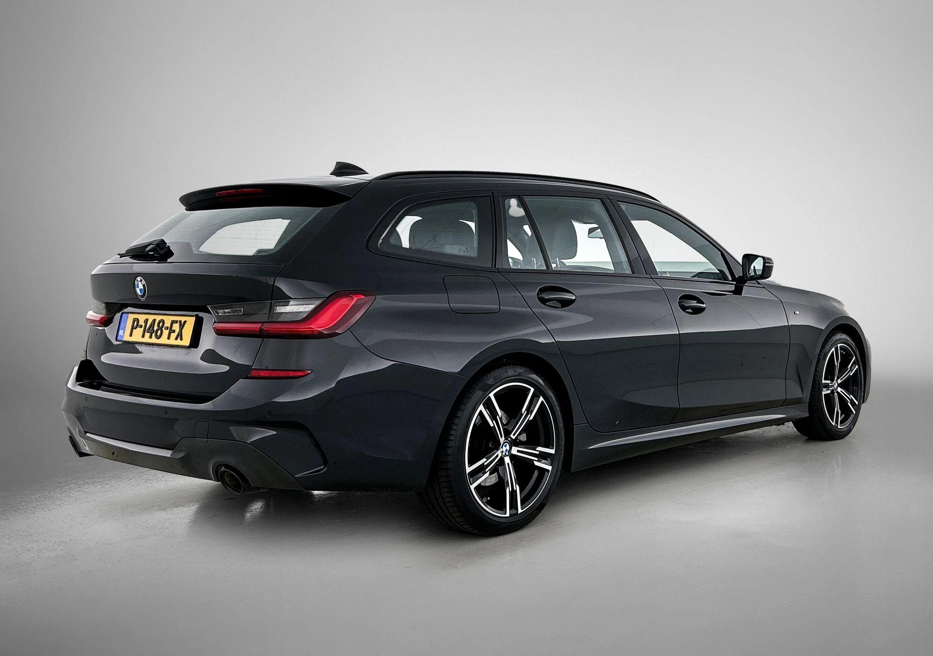 BMW-3 Serie-image-3