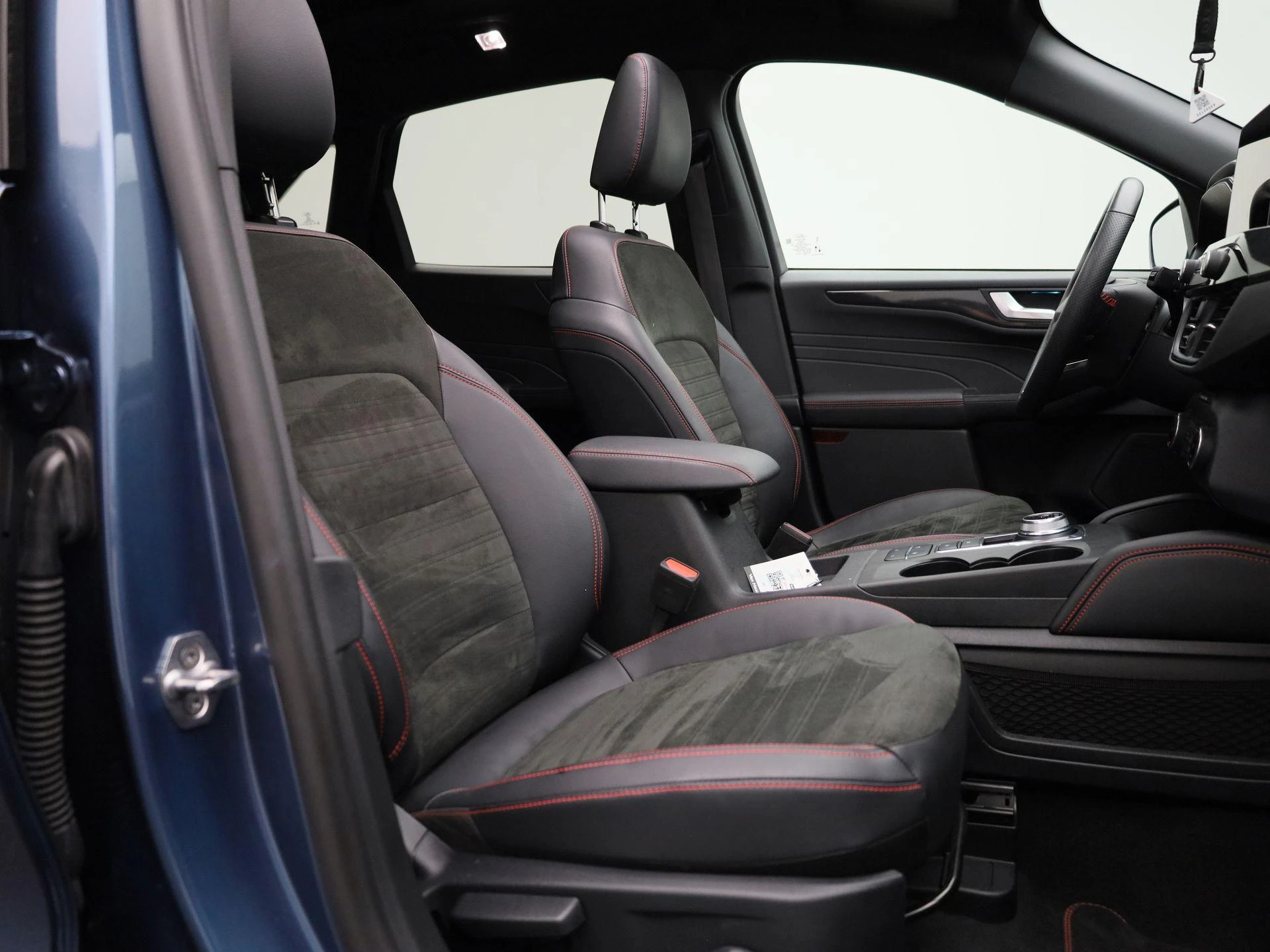 Ford Kuga - 36