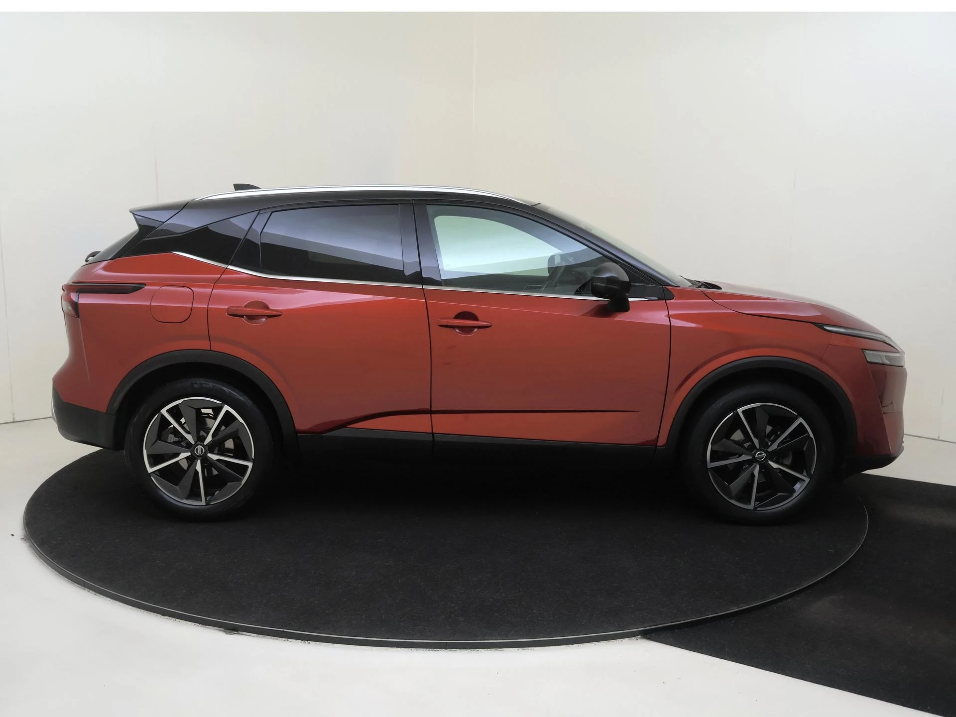Nissan-QASHQAI-image-8