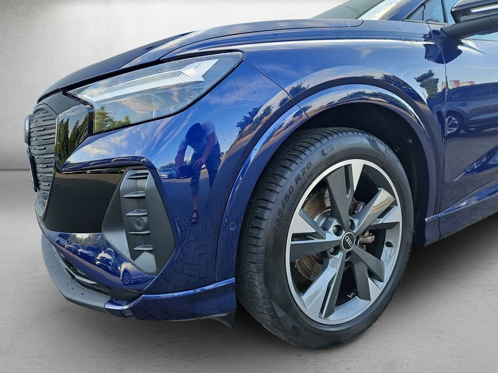 Audi-Q4 e-tron-image-4