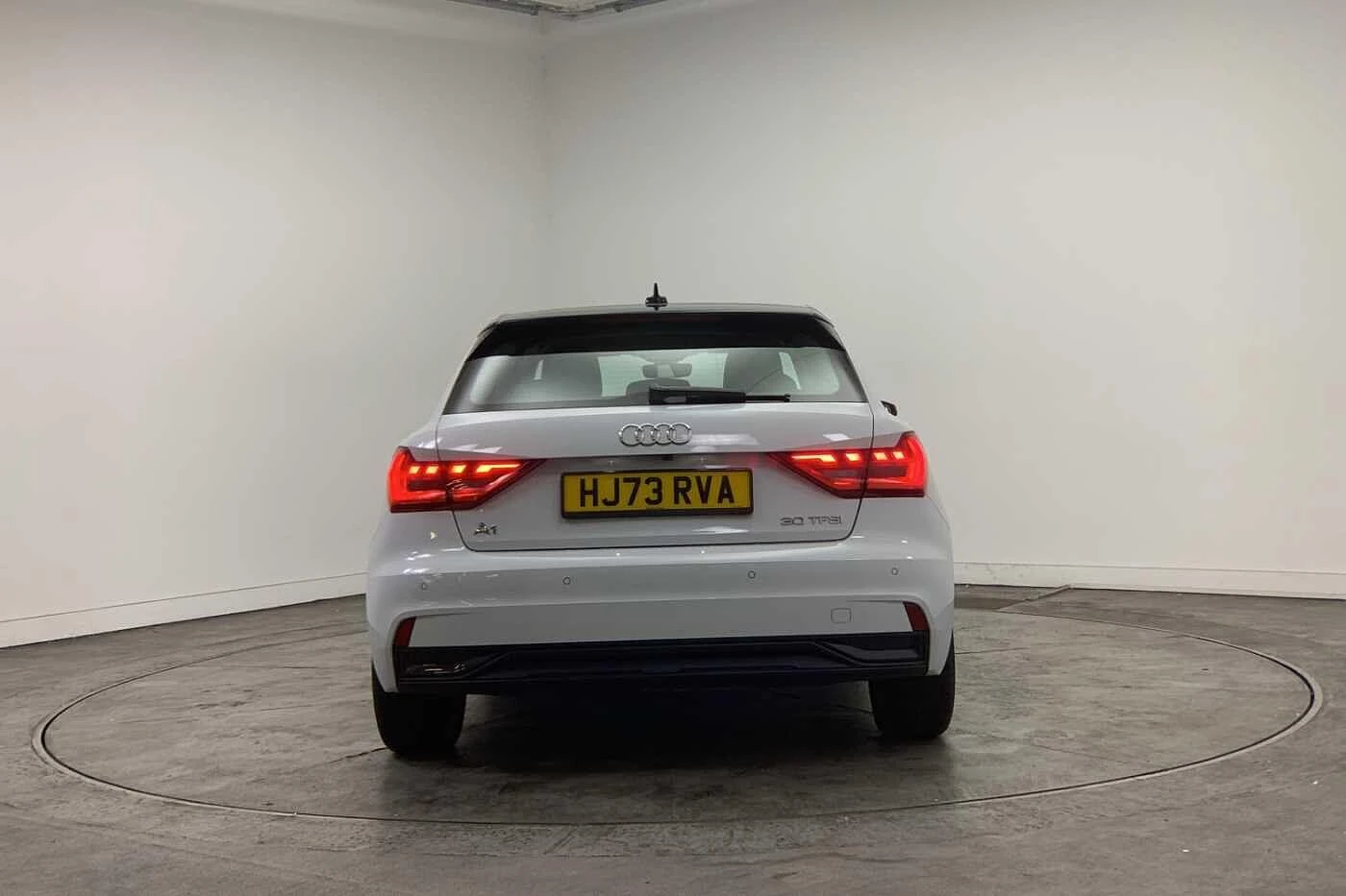 Audi-A1 Sportback-image-10