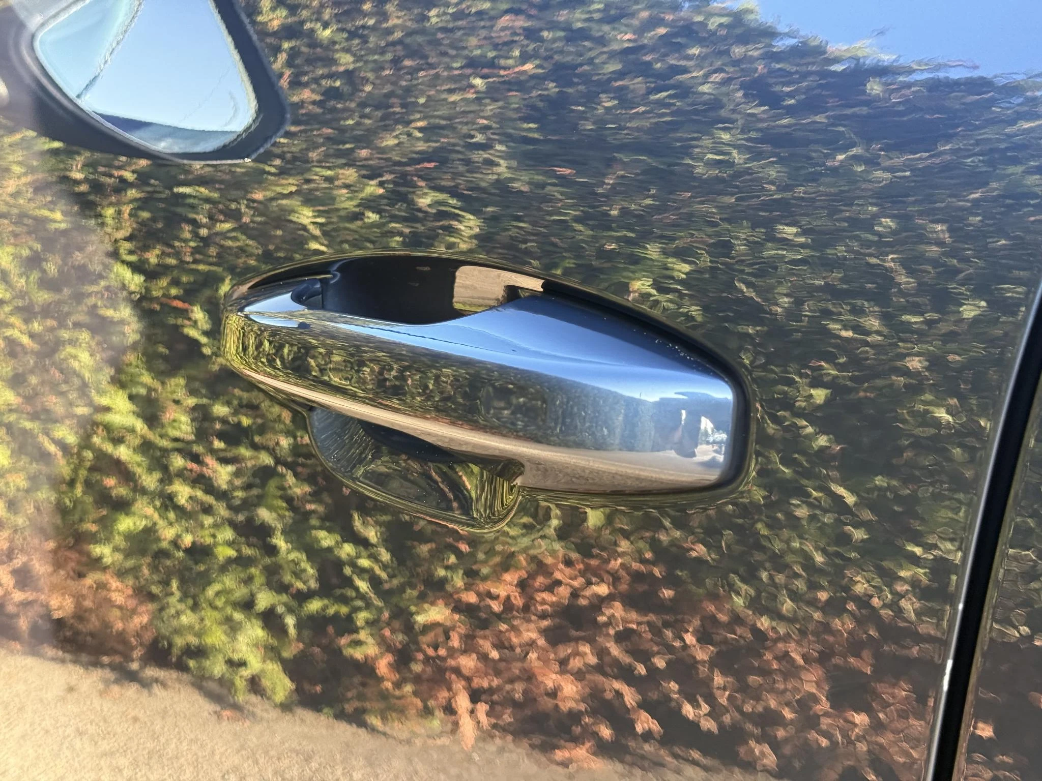 Volvo-EX40-image-16