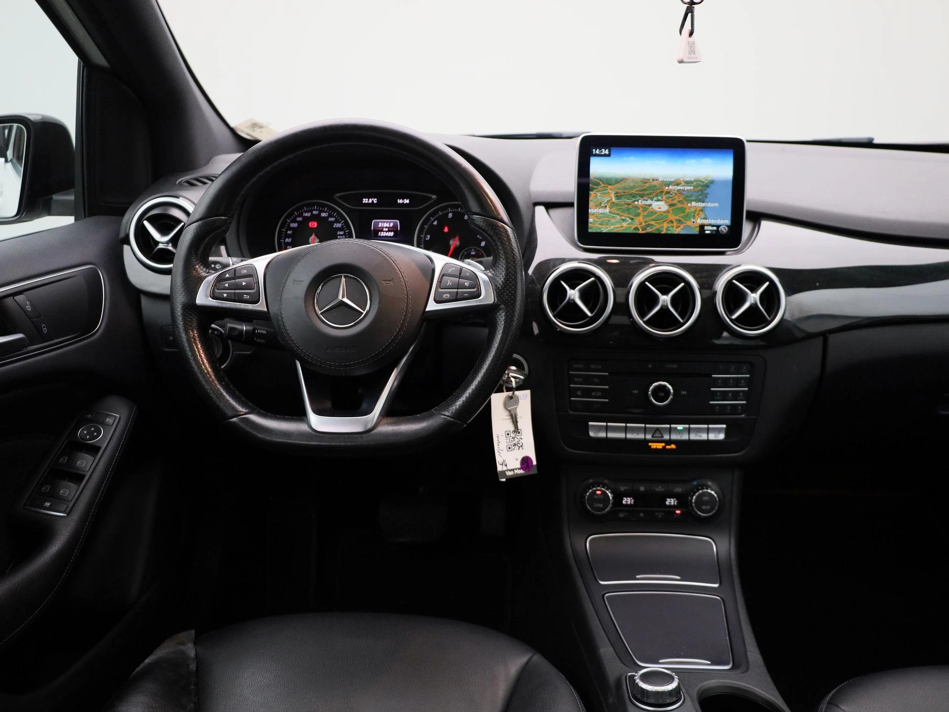 Mercedes-Benz-B-Klasse-image-6