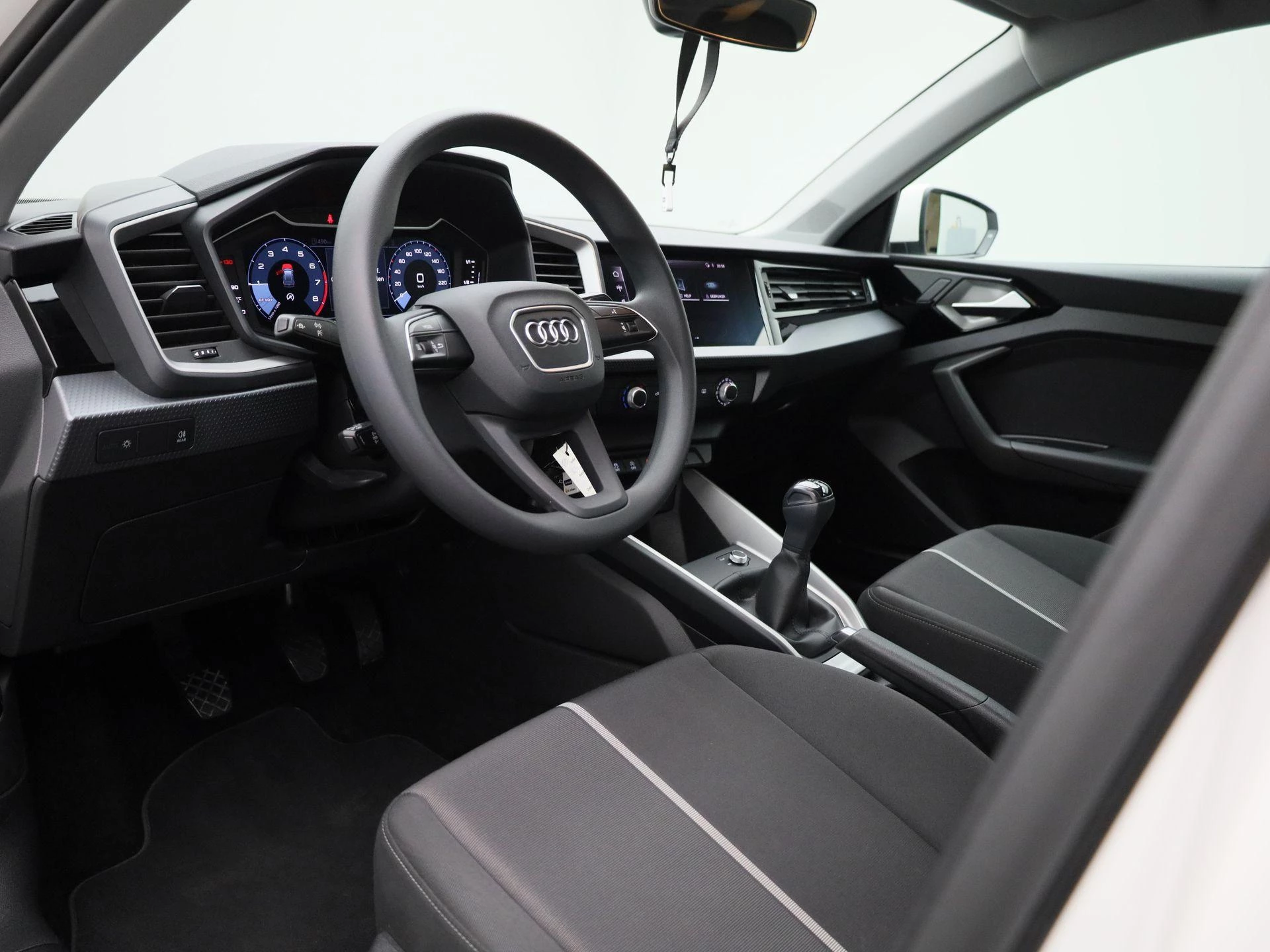 Audi-A1 Sportback-image-27