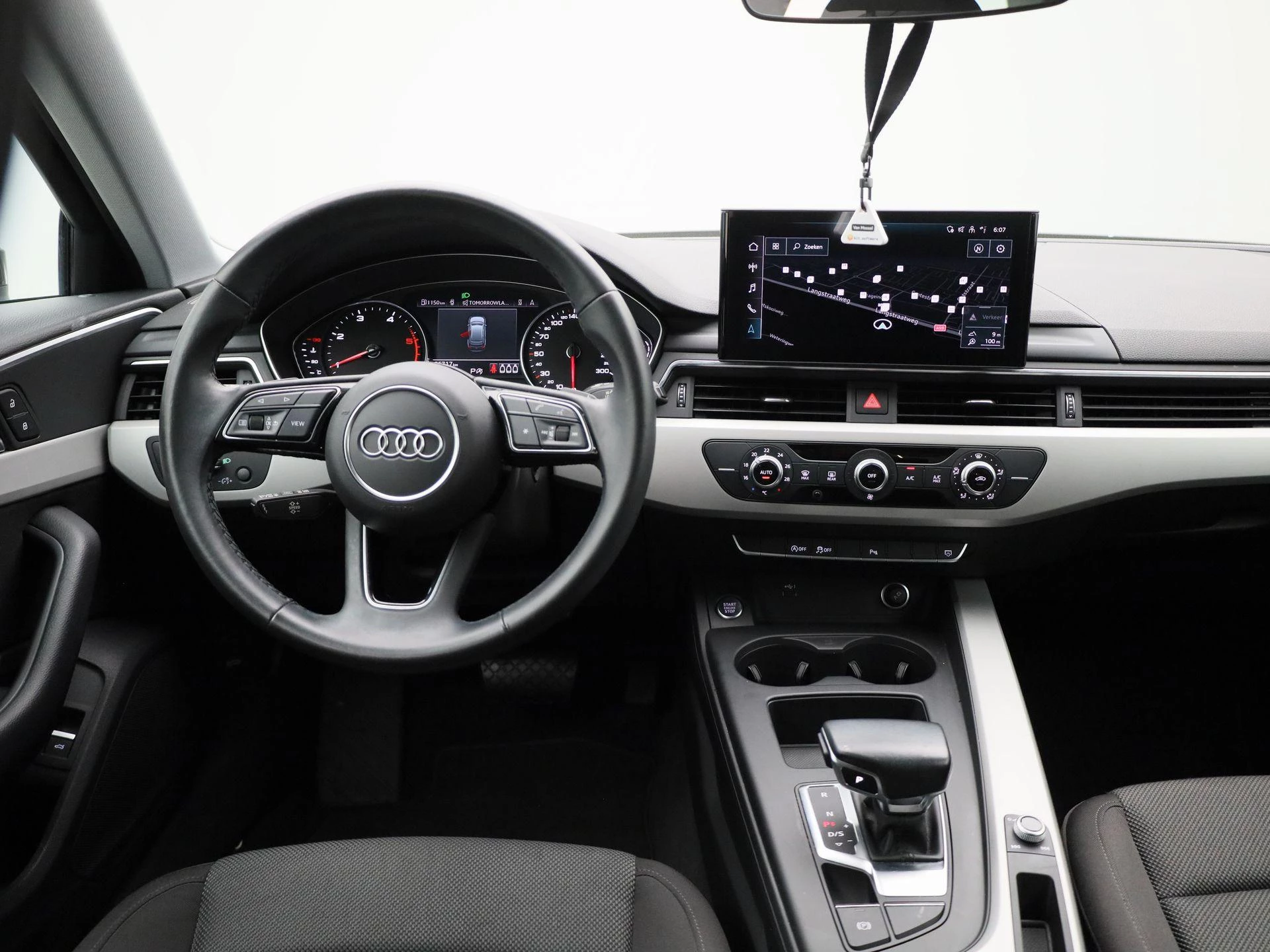 Audi-A4-image-6