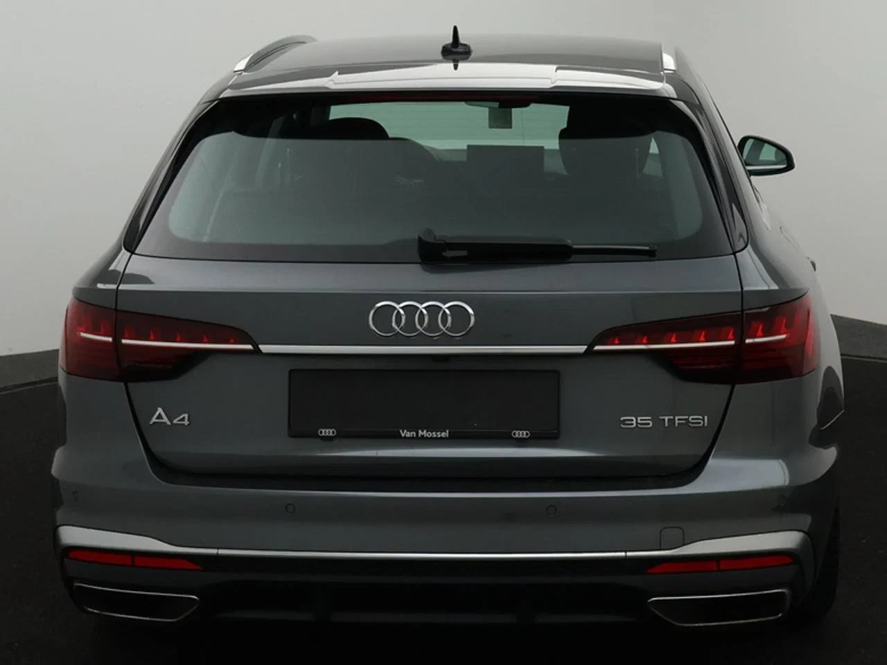 Audi-A4-image-4