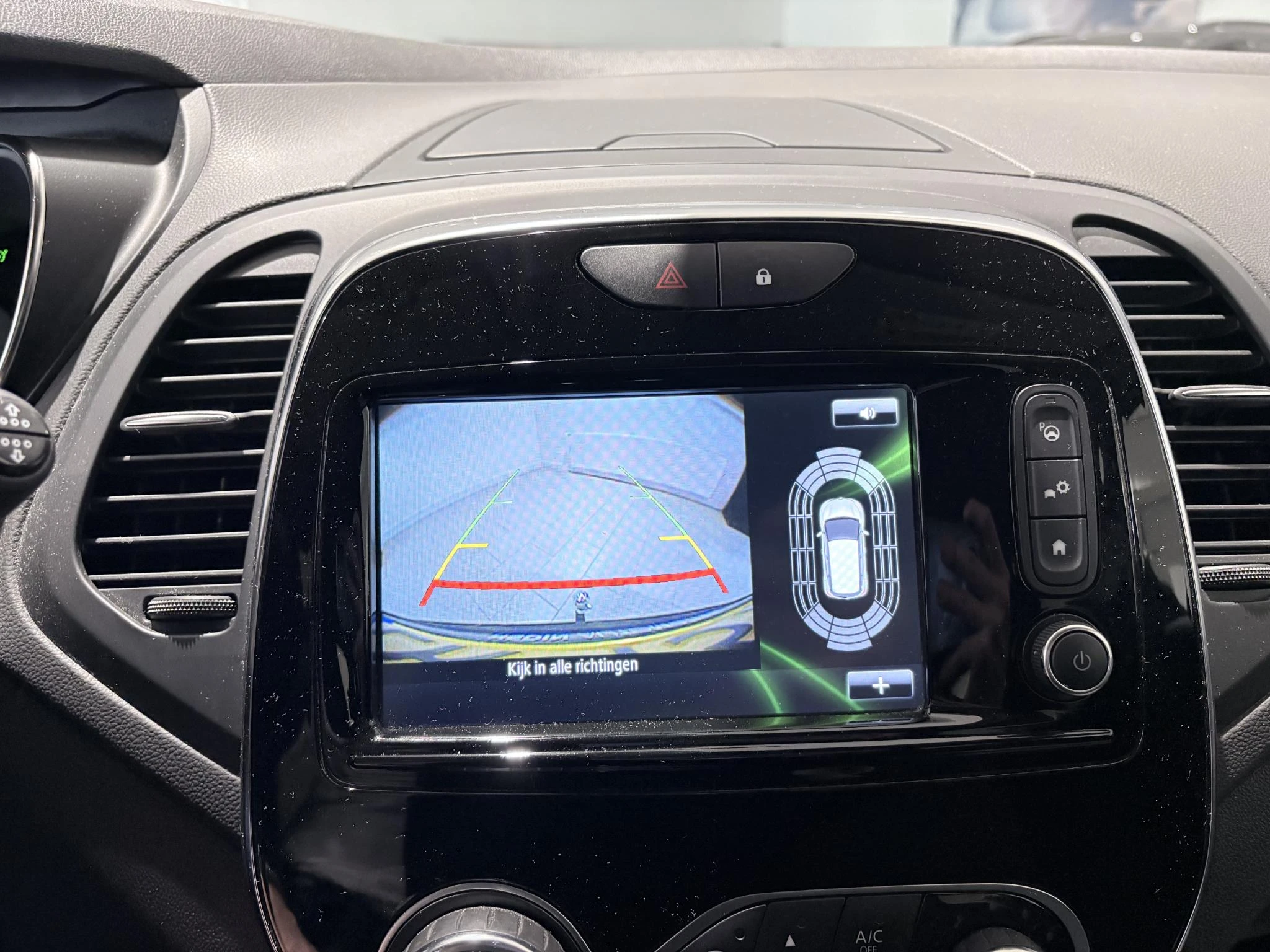 Renault-Captur-image-23