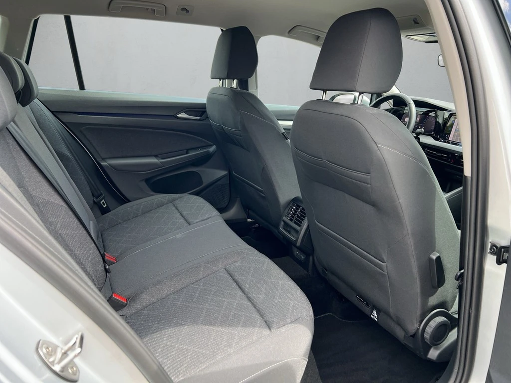 Volkswagen-Golf-image-11