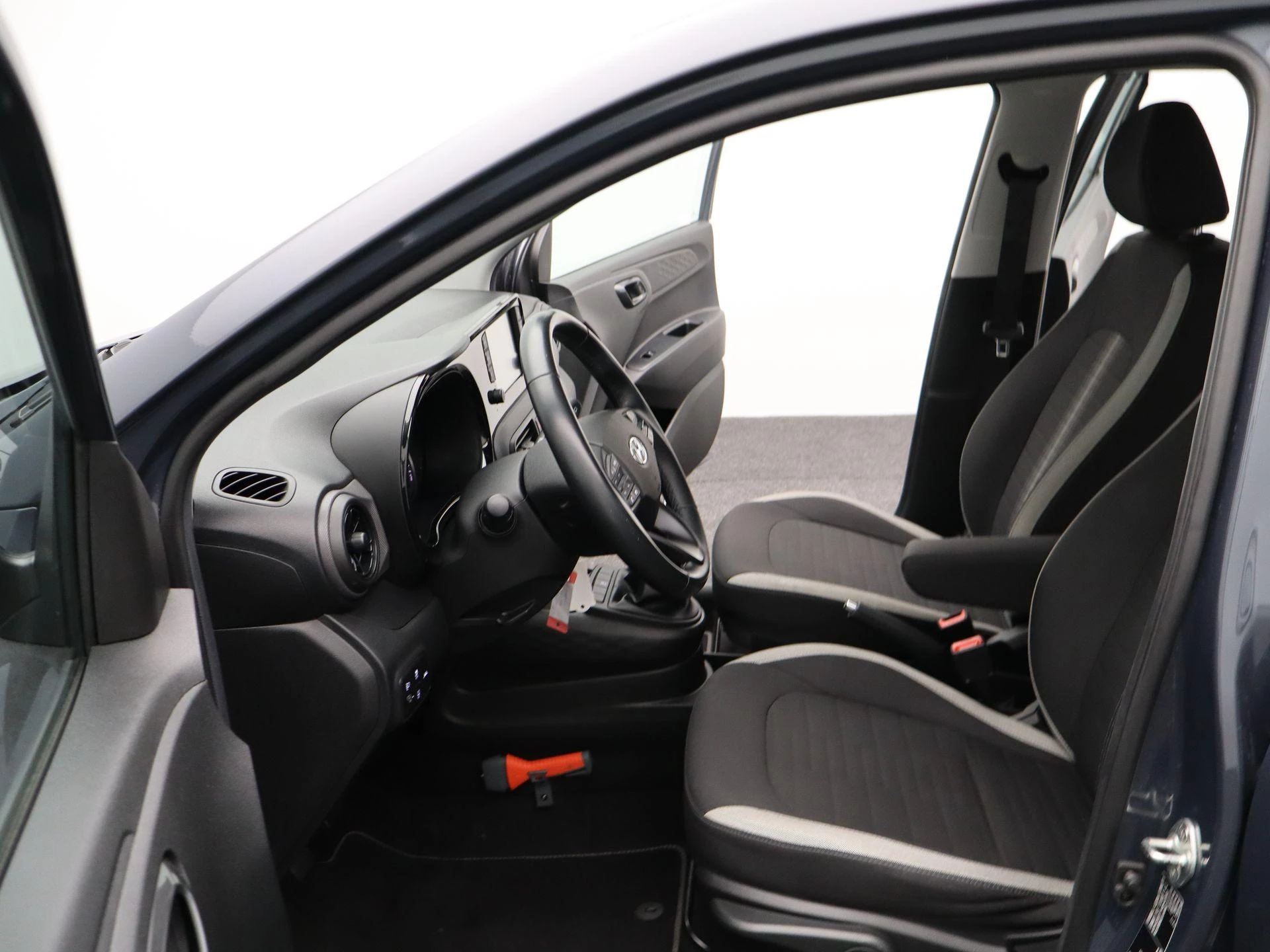 Hyundai-i10-image-9