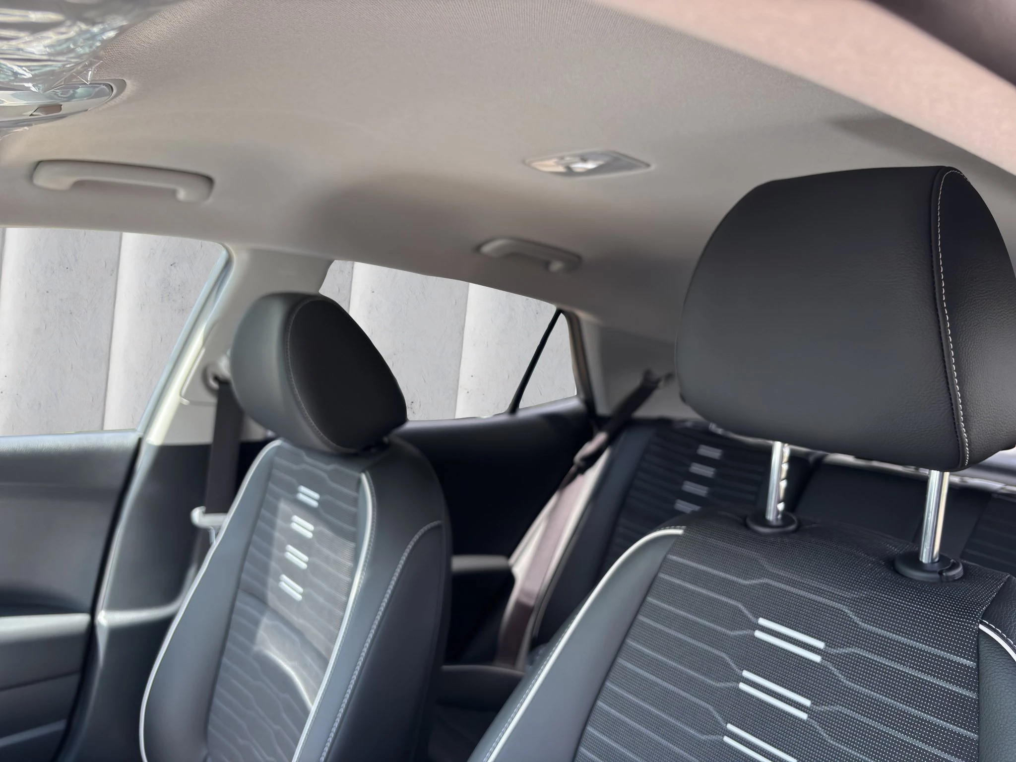 Kia Stonic GT-Line 1.0 T-GDI 100 48V DCT7 Sports Utility Vehicle. 74 kW. 5-türig