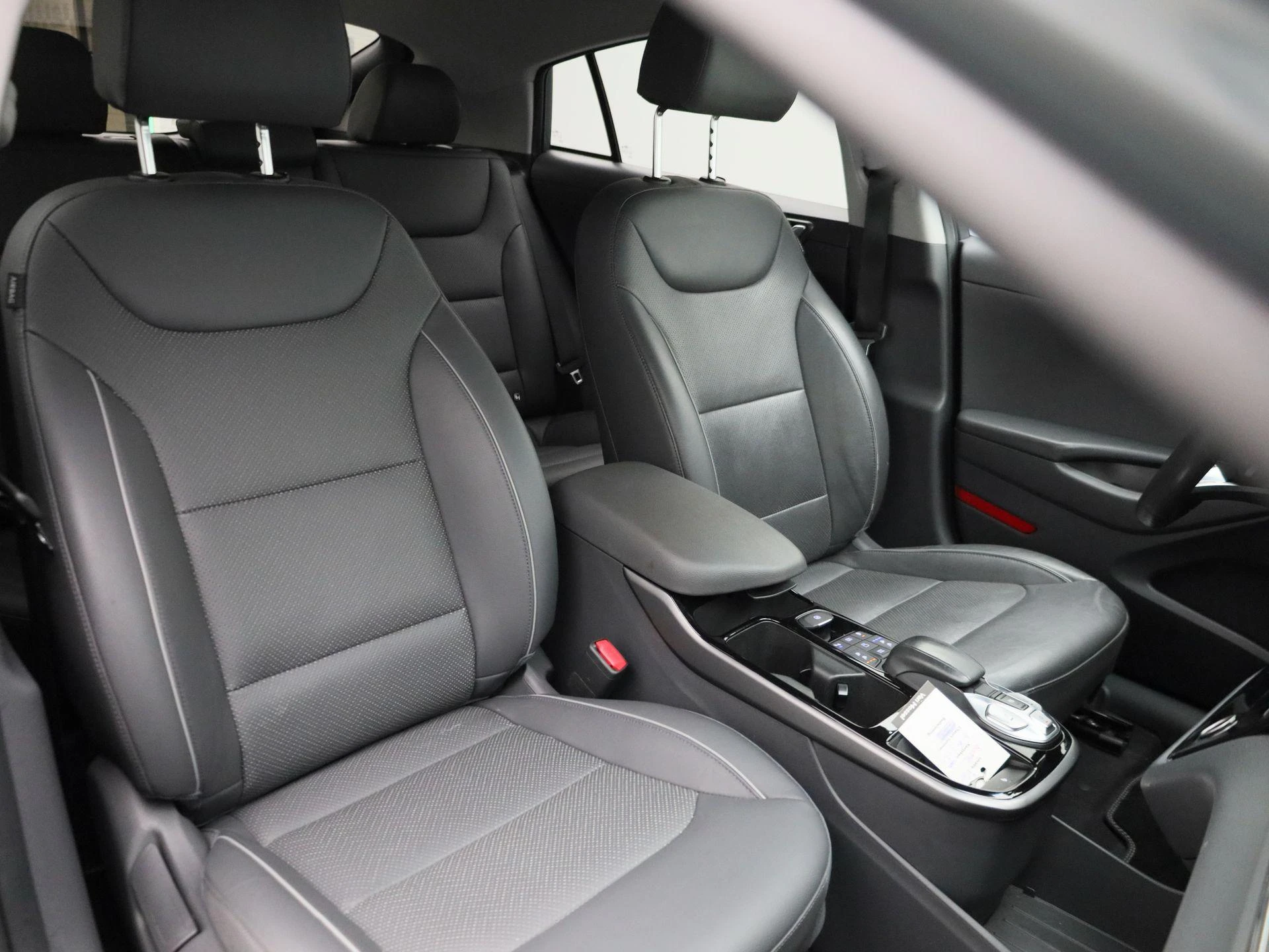 Hyundai-IONIQ-image-36