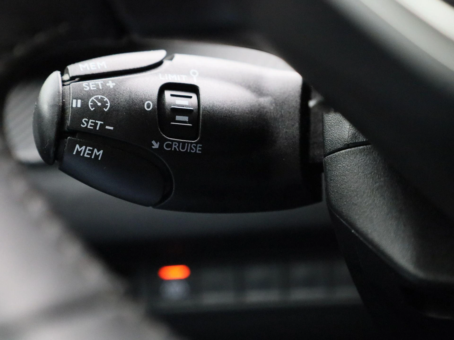 Peugeot-208-image-17