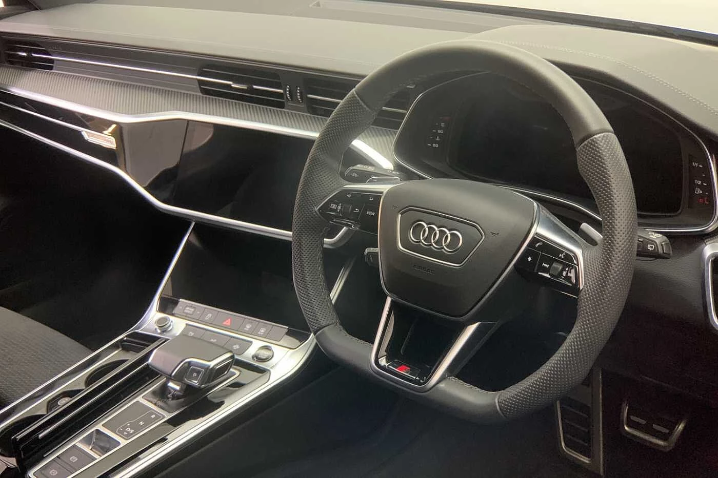 Audi-A6-image-5