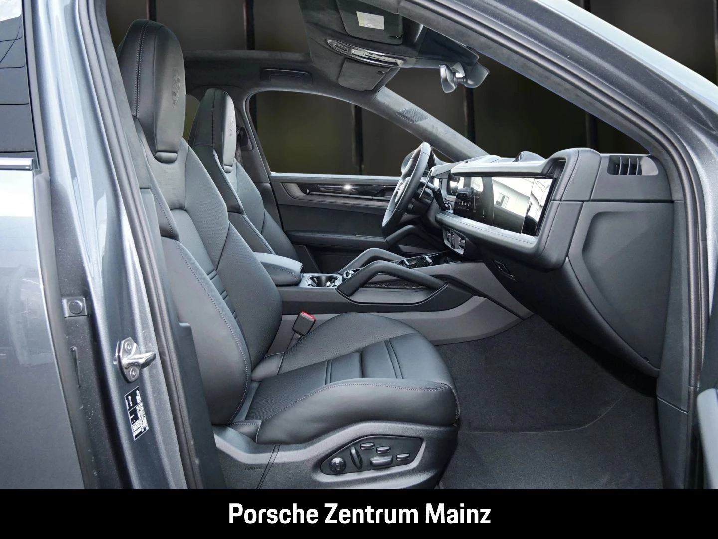 Porsche Cayenne GTS Coupe Burmester HA-Lenkung InnoDrive gts