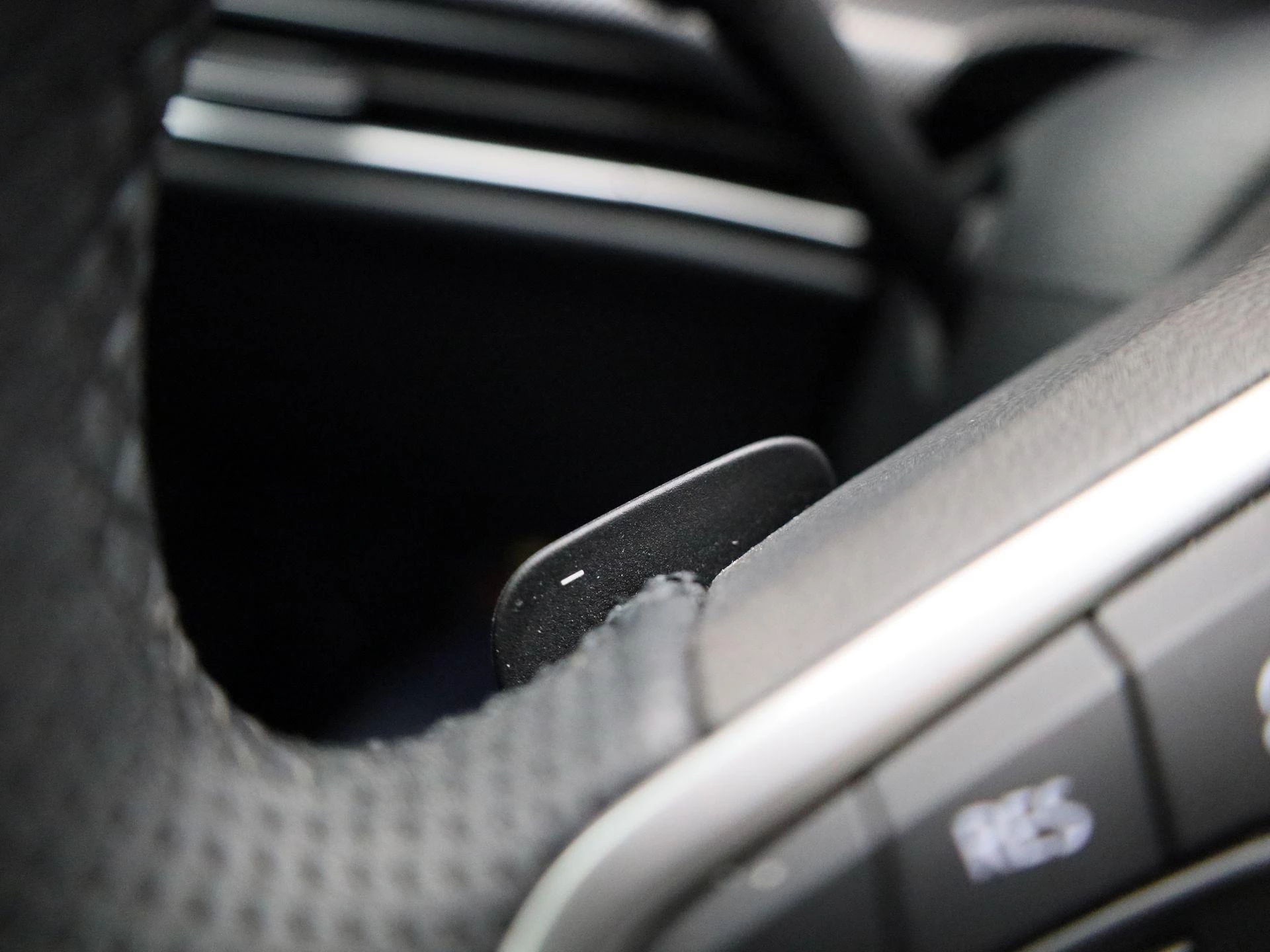 Volkswagen-Golf-image-23