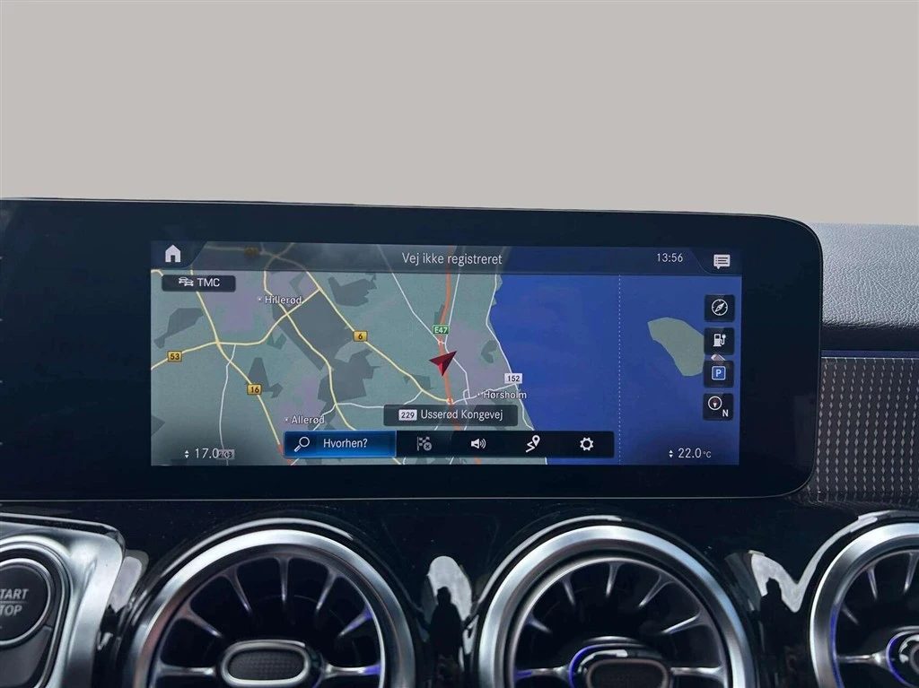 Mercedes-Benz-EQB-image-13