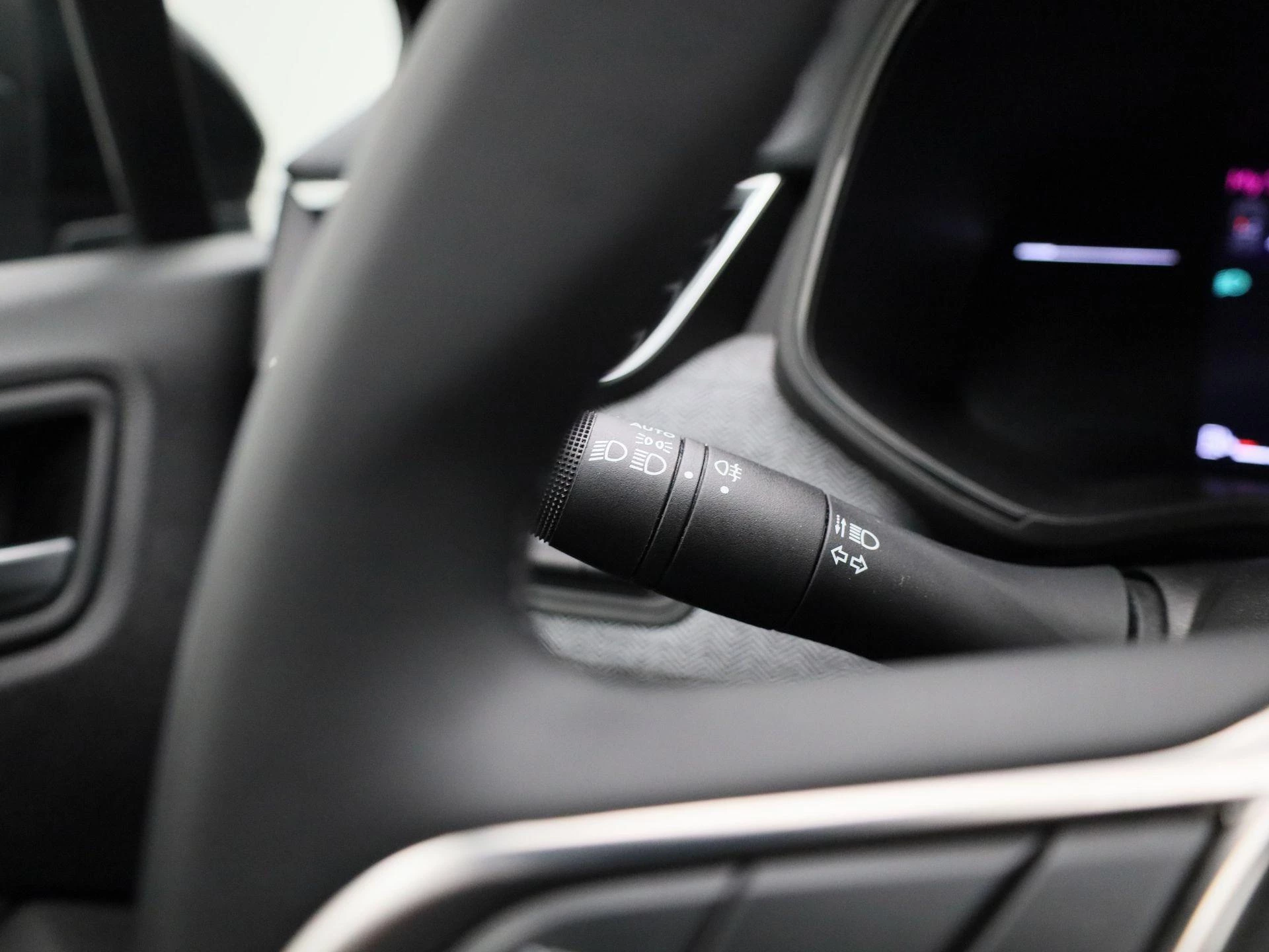 Renault-Clio-image-23