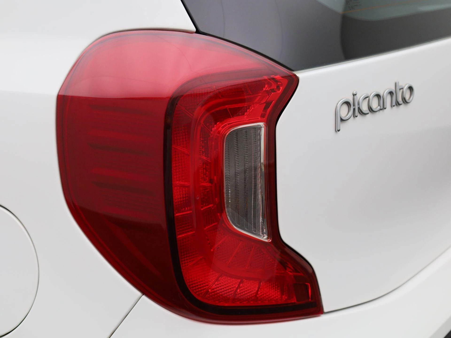 Kia-Picanto-image-24