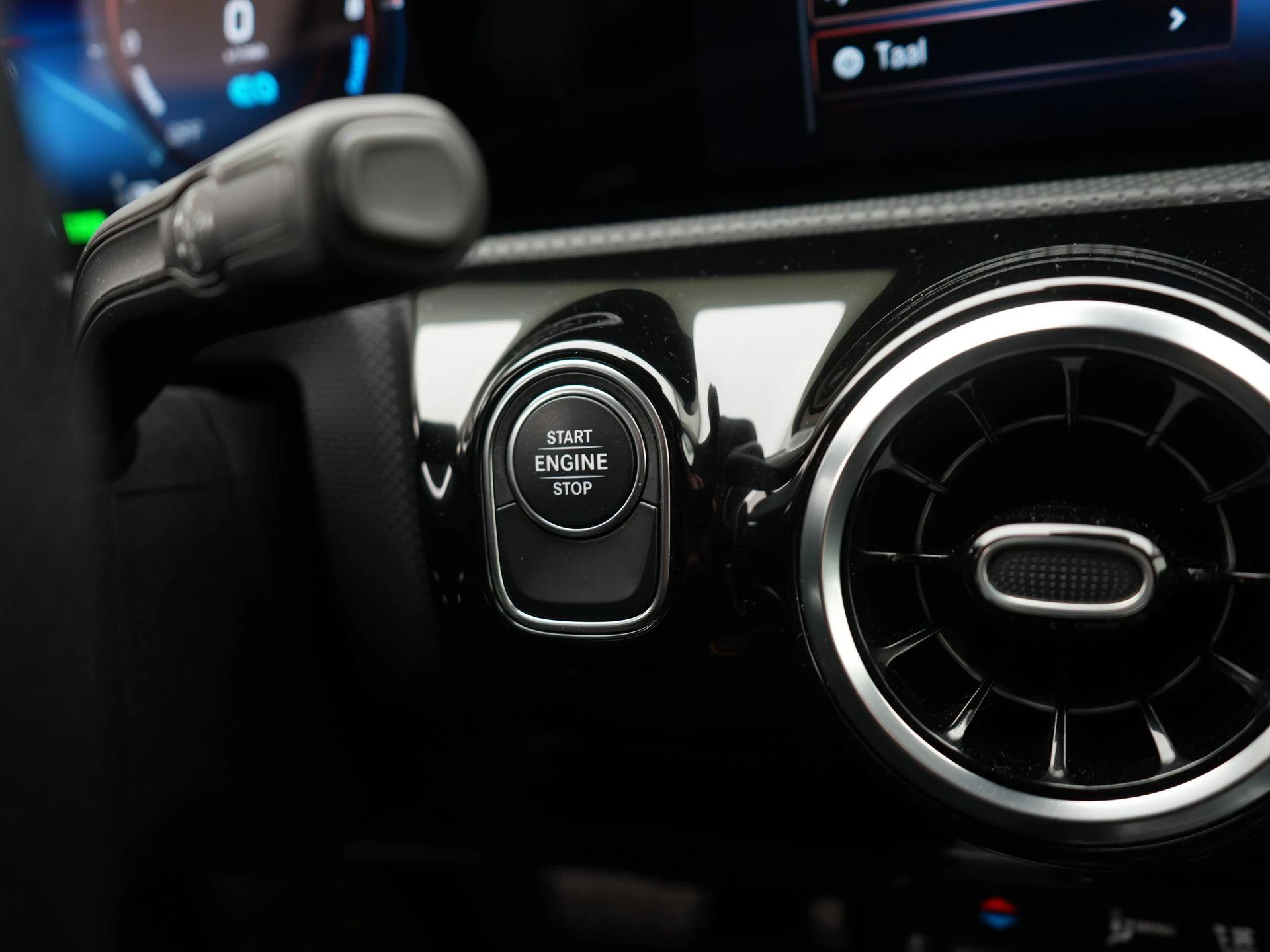 Mercedes-Benz-A-Klasse-image-28