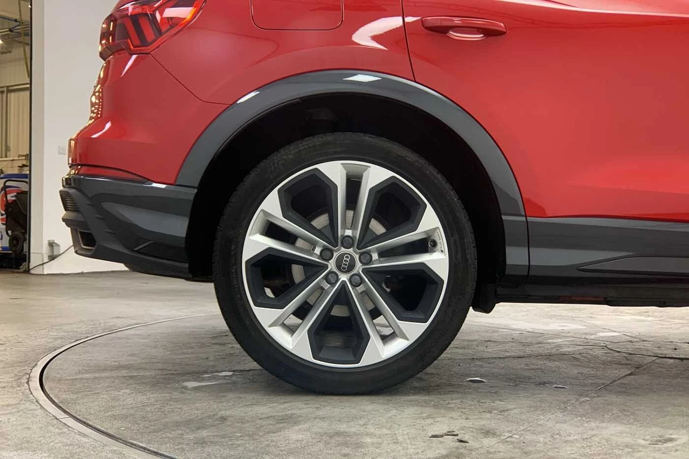 Audi-Q3-image-4