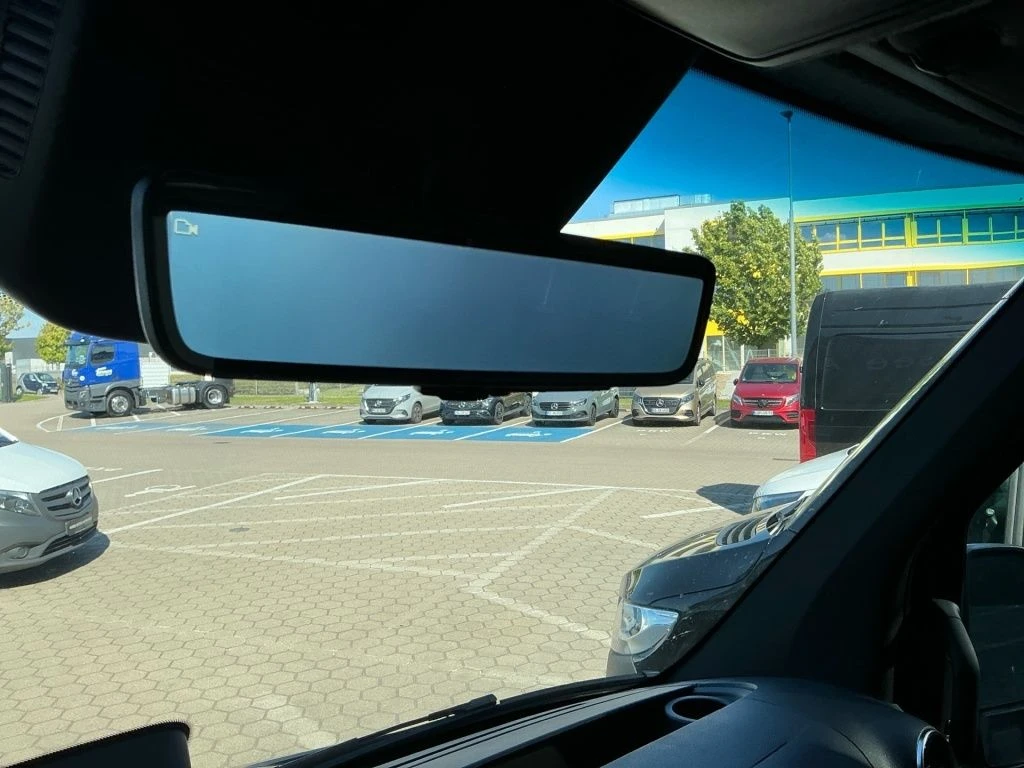Mercedes-Benz-eSprinter 314-image-19