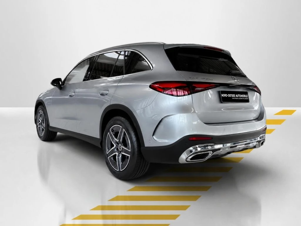 Mercedes-Benz-GLC 300 d-image-12