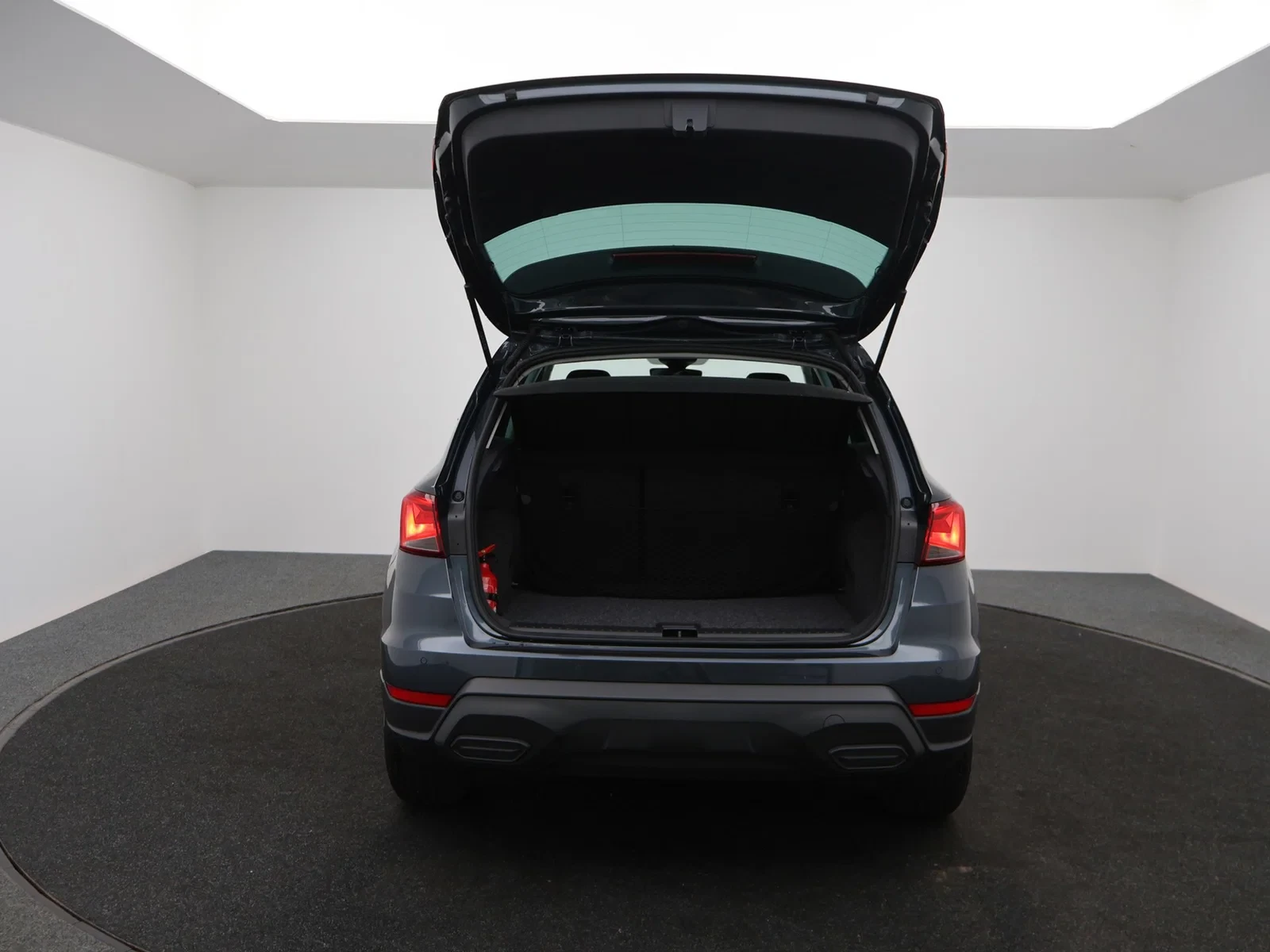 SEAT Arona Arona Move! 1.0TSI 95PK *LEDER*ALCANTARA*CAMERA*PDC*APP-CONNECT*BLTH*...*
