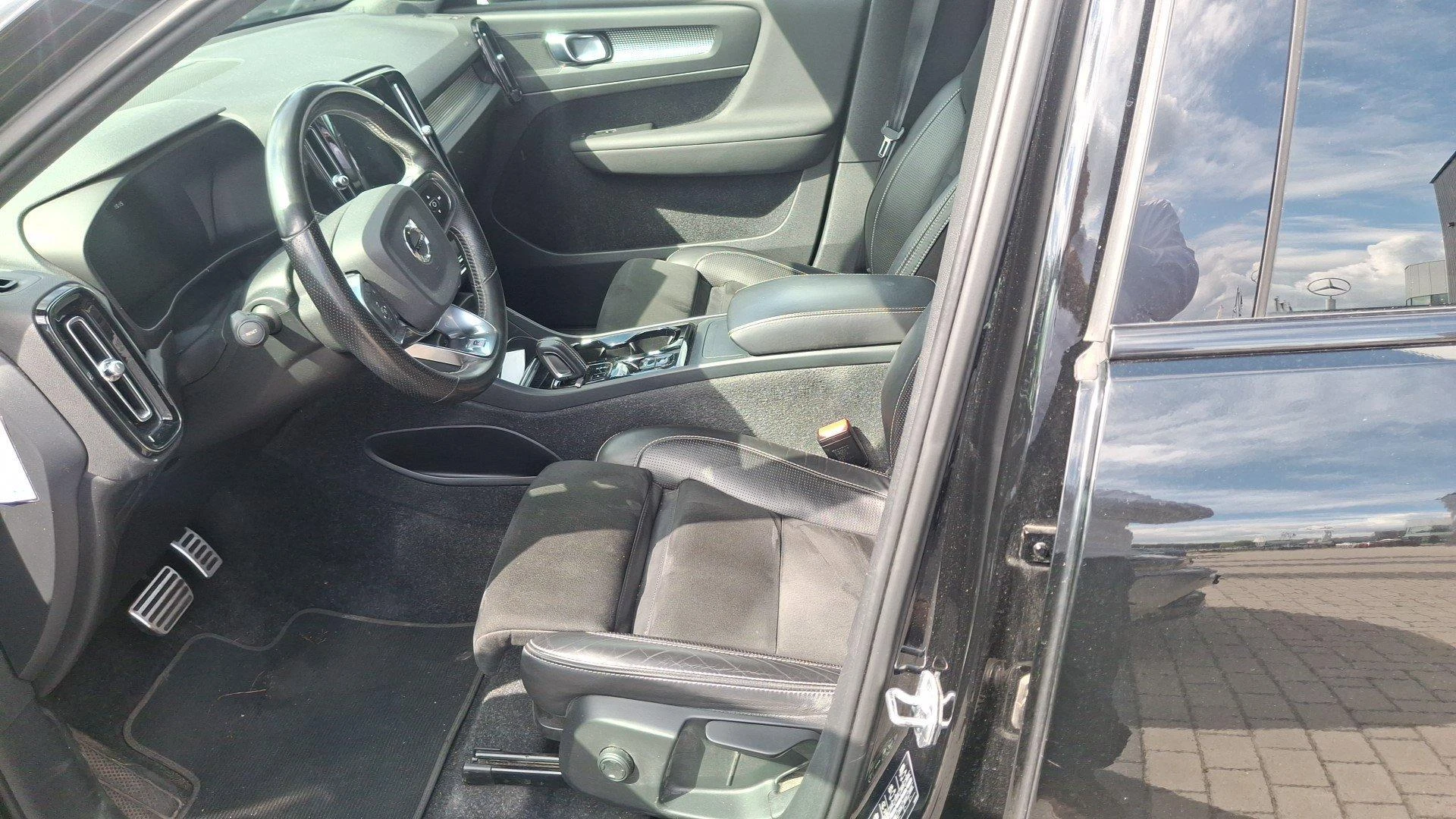 Volvo-XC40-image-7