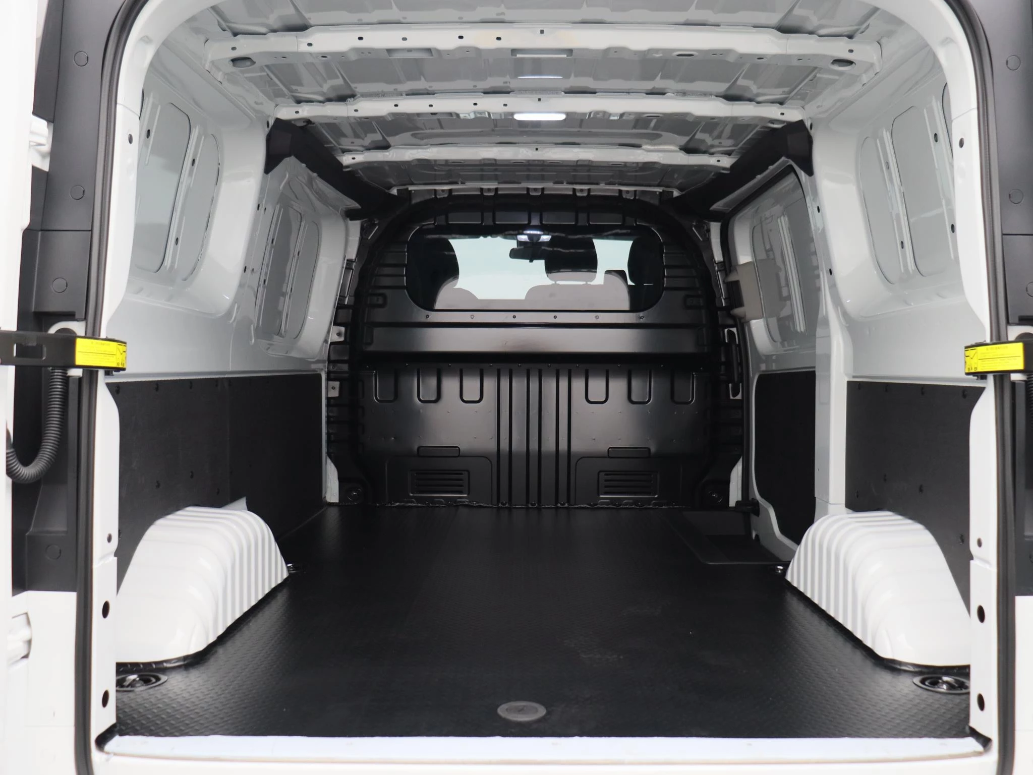 Maxus-eDeliver7-image-32