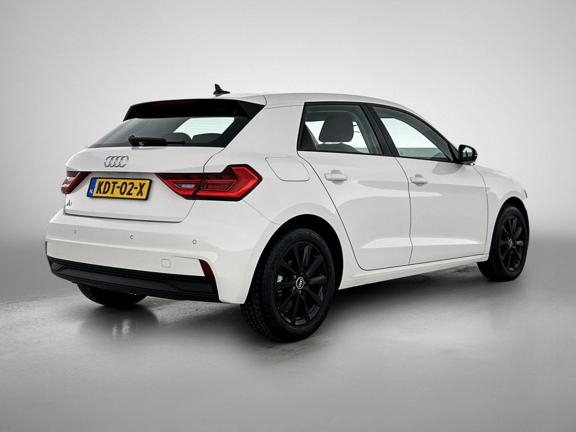Audi-A1 Sportback-image-3