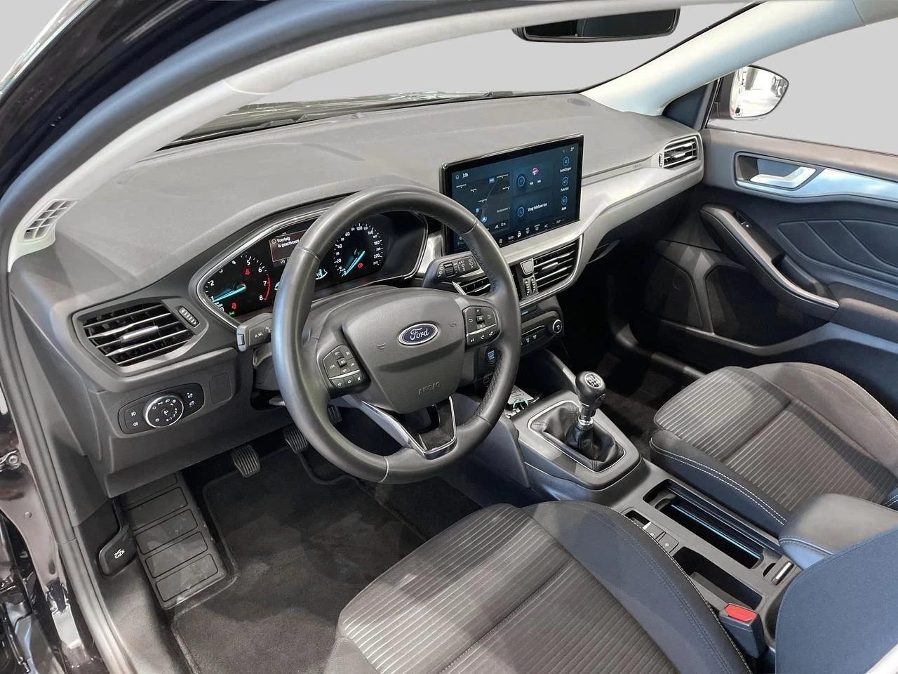 Ford Focus 1.0i EcoBoost MHEV 92kW Titanium