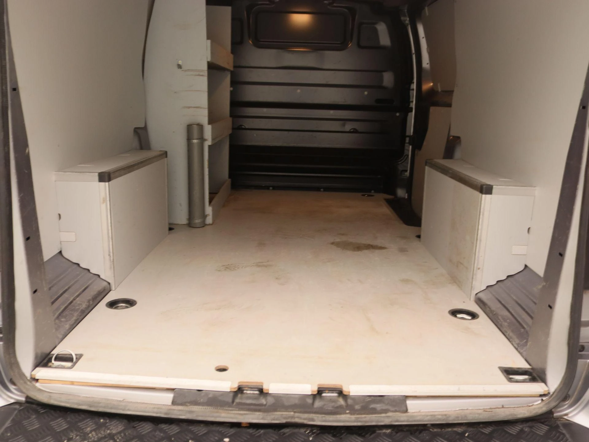 Opel-Vivaro-image-11