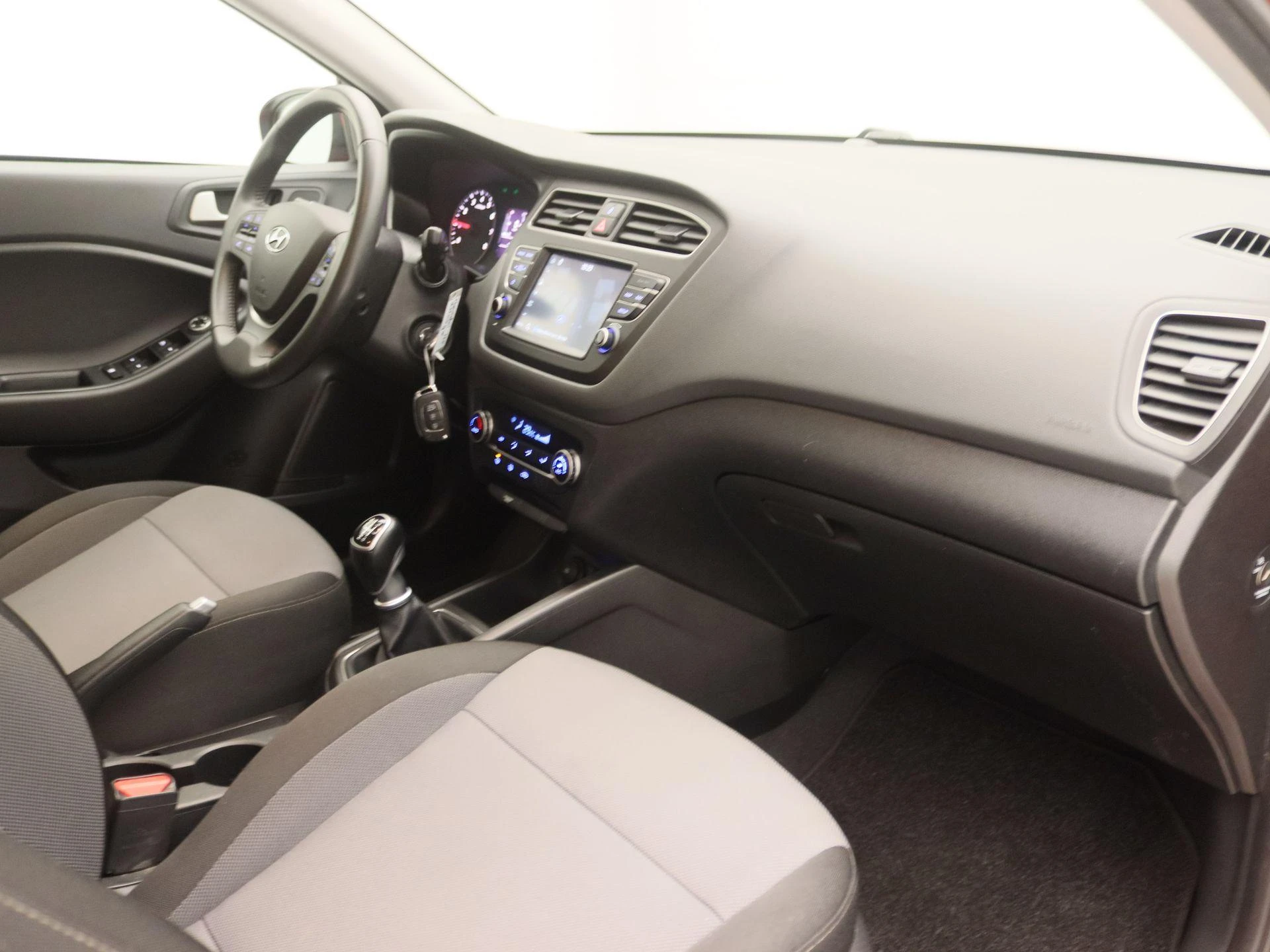 Hyundai-i20-image-22