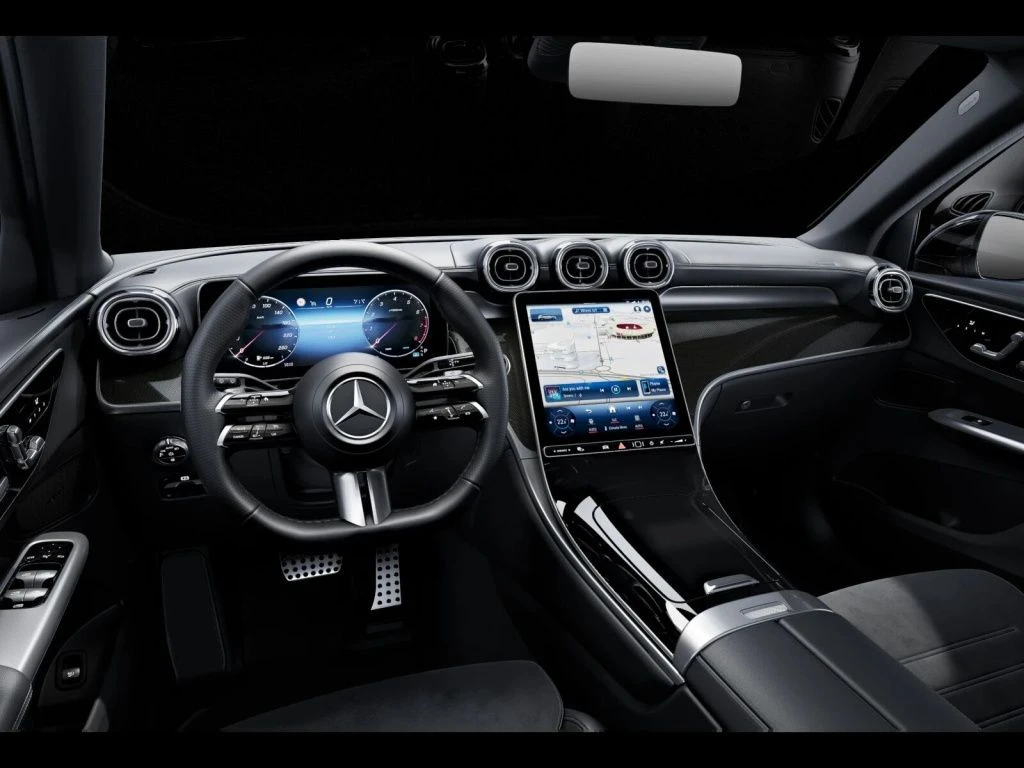 Mercedes-Benz-GLC 200-image-8