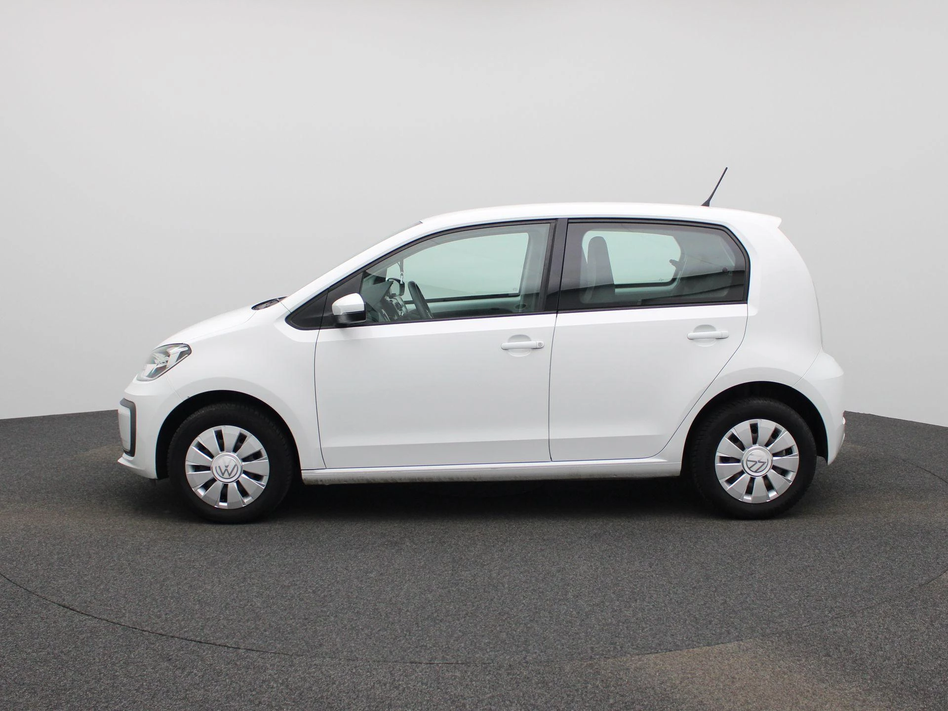 Volkswagen-up!-image-3