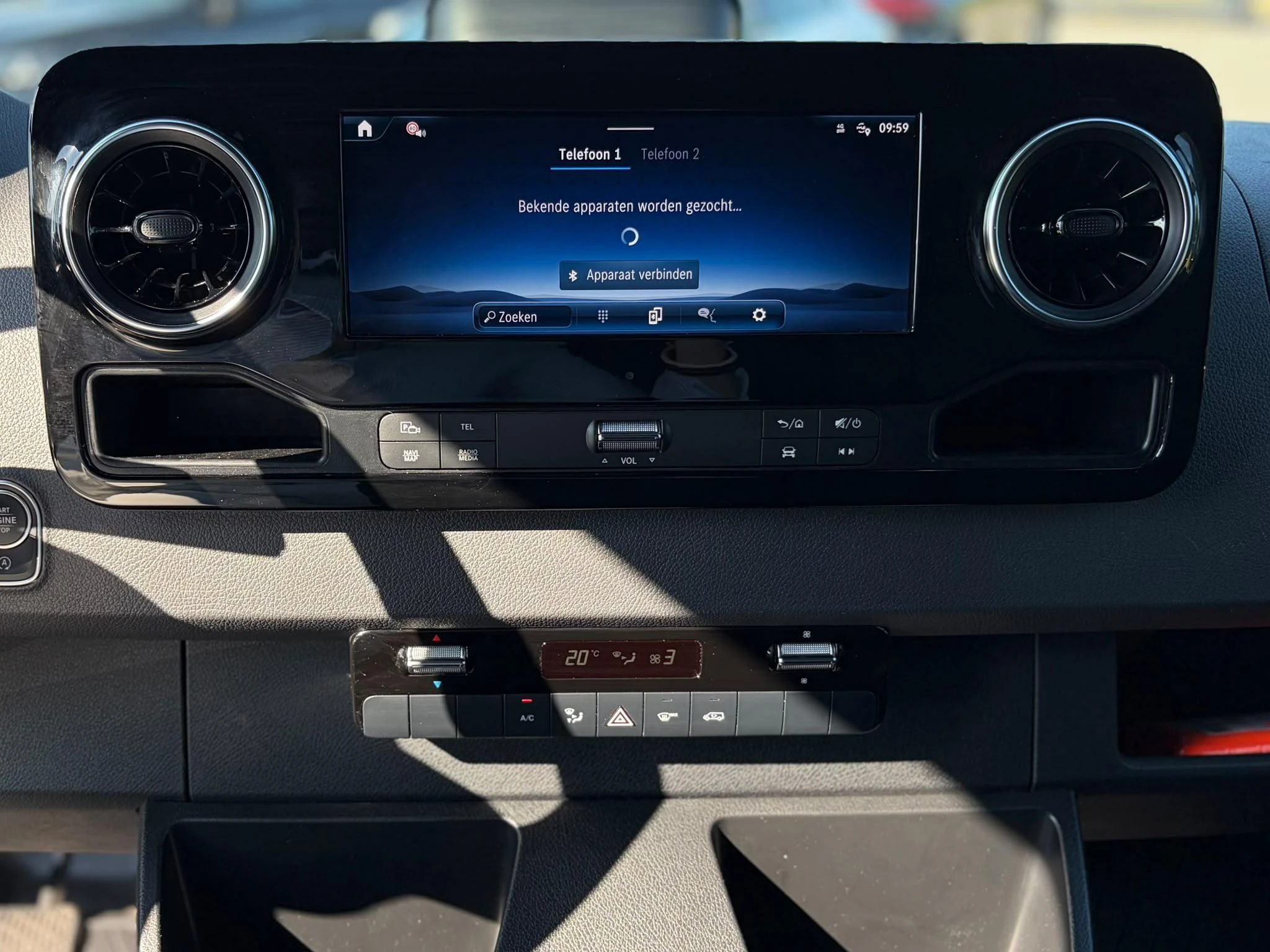 Mercedes-Benz-Sprinter-image-14